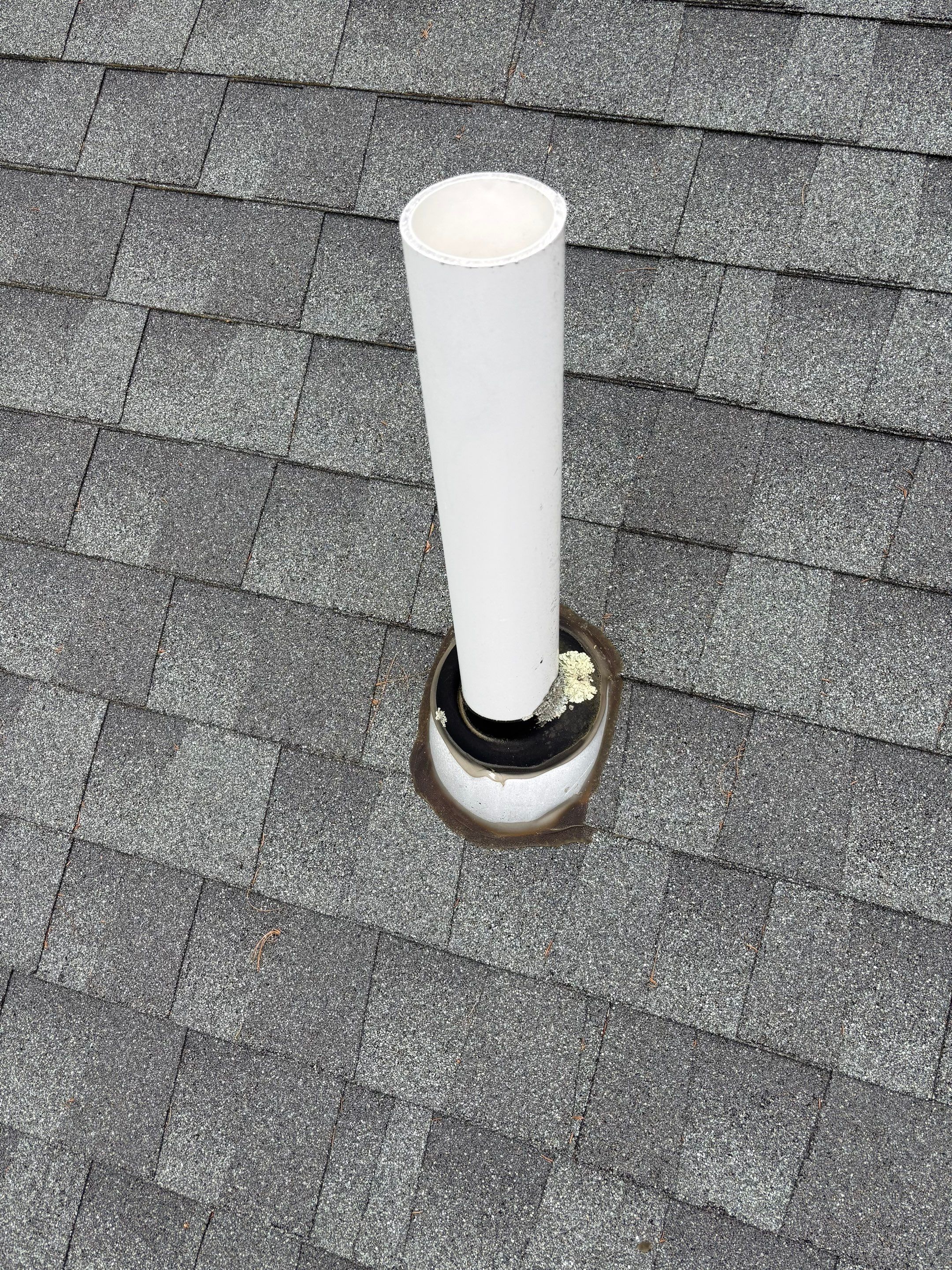 OC Roof Install On The Lake In Deerfield, New Hampshire by Tall pine roofing
