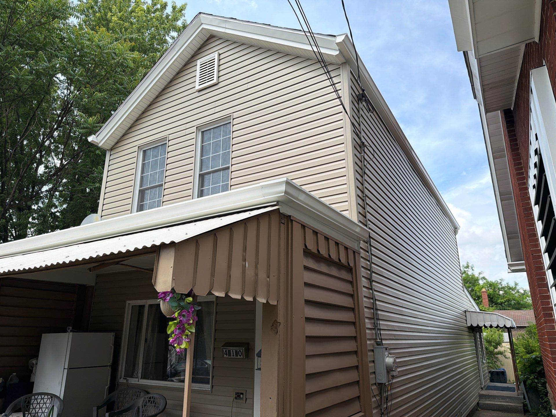 Beautiful Vinyl Siding Renovation in Clairton by Ideal Siding Pittsburgh