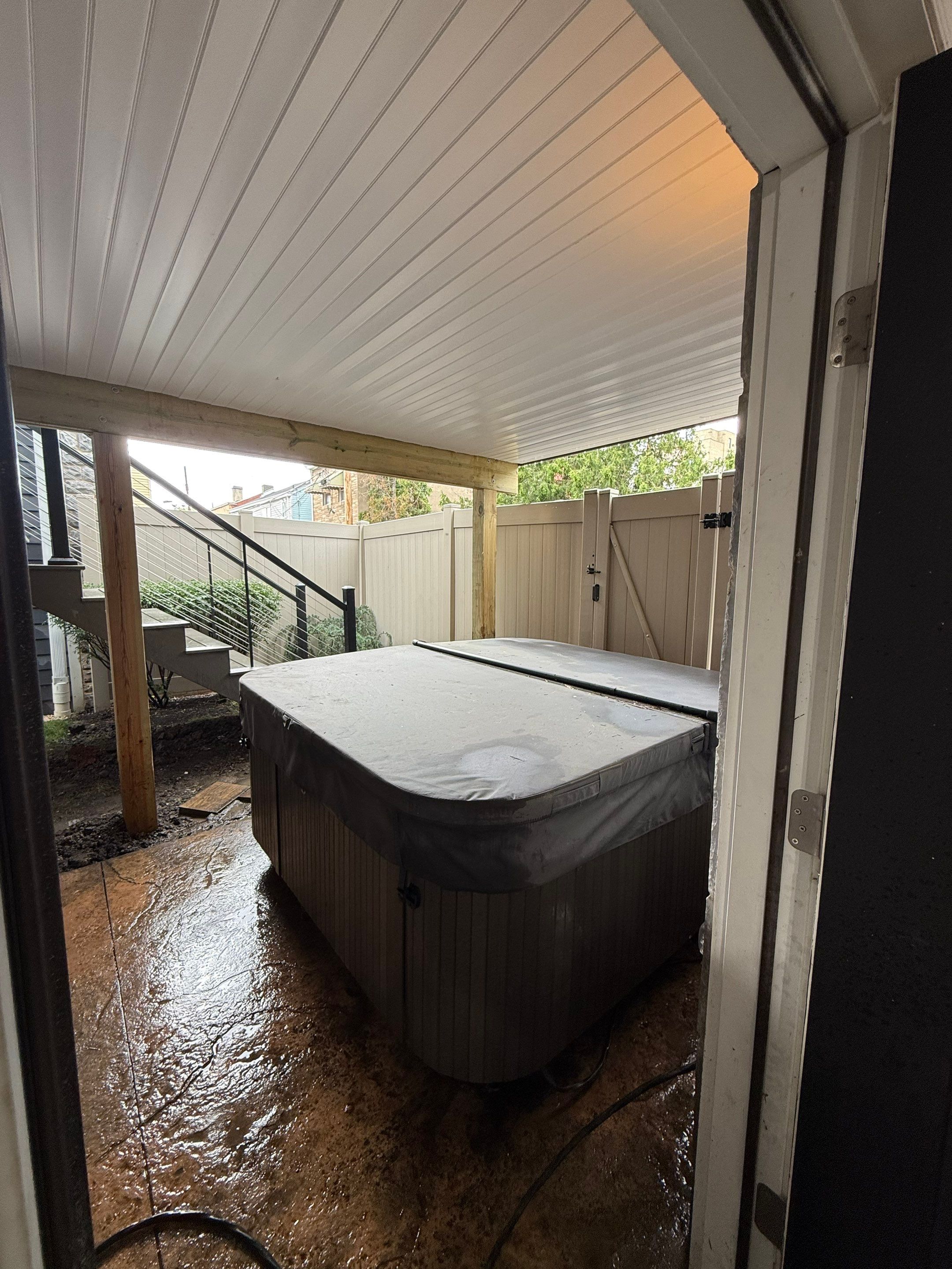 Deck Southside  by Cousins Roofing Siding & Decks