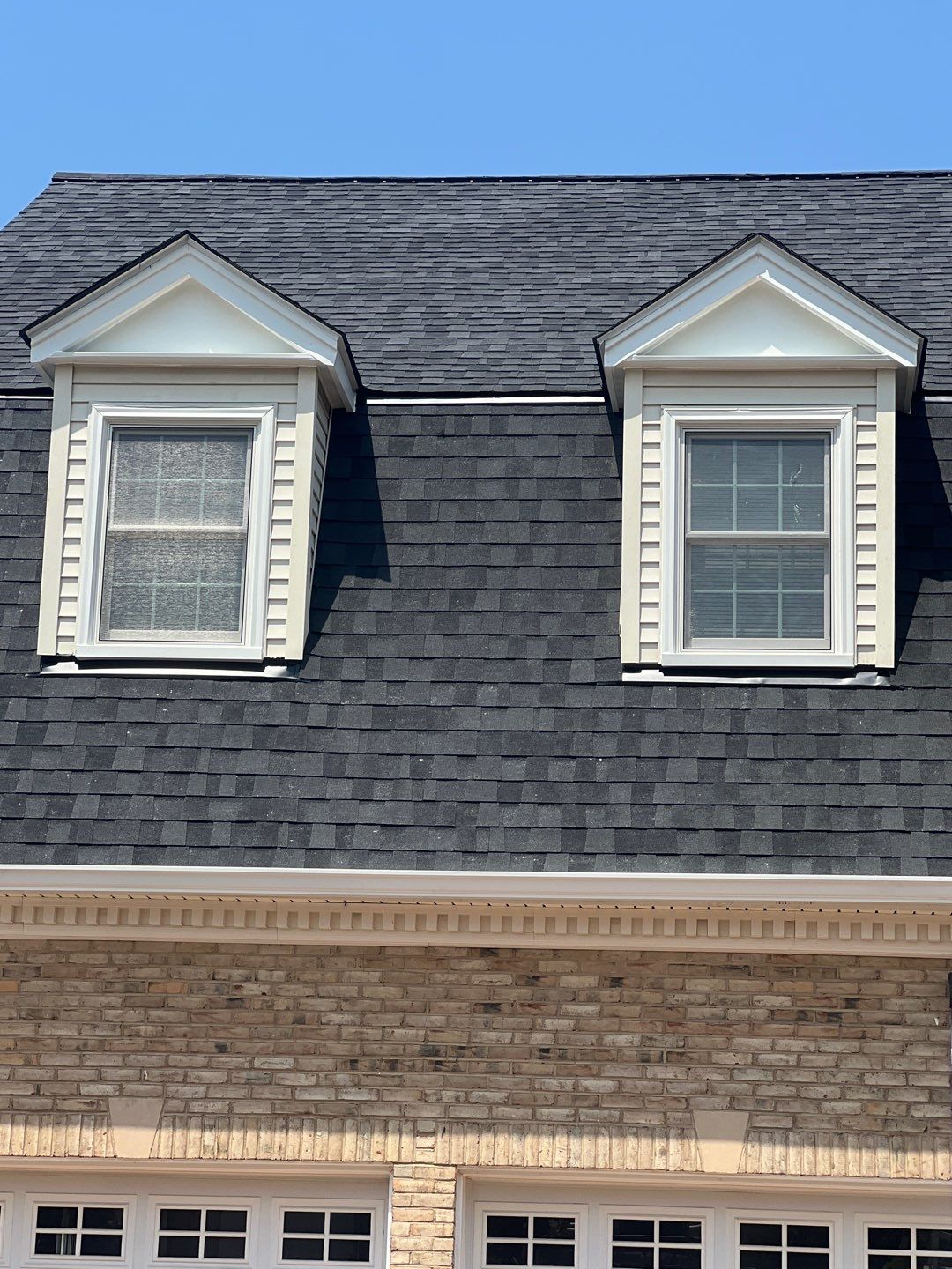 McLean: Residential Roof Installation with Landmark Pro Designer Shingles in Max Def Moire Black by RM Banning, Inc.