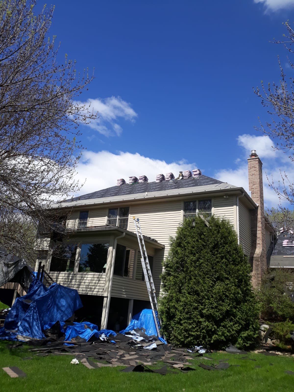 Eden Prairie, MN – Roof Replacement with Owens Corning Duration in Teak by First Impressions Exteriors