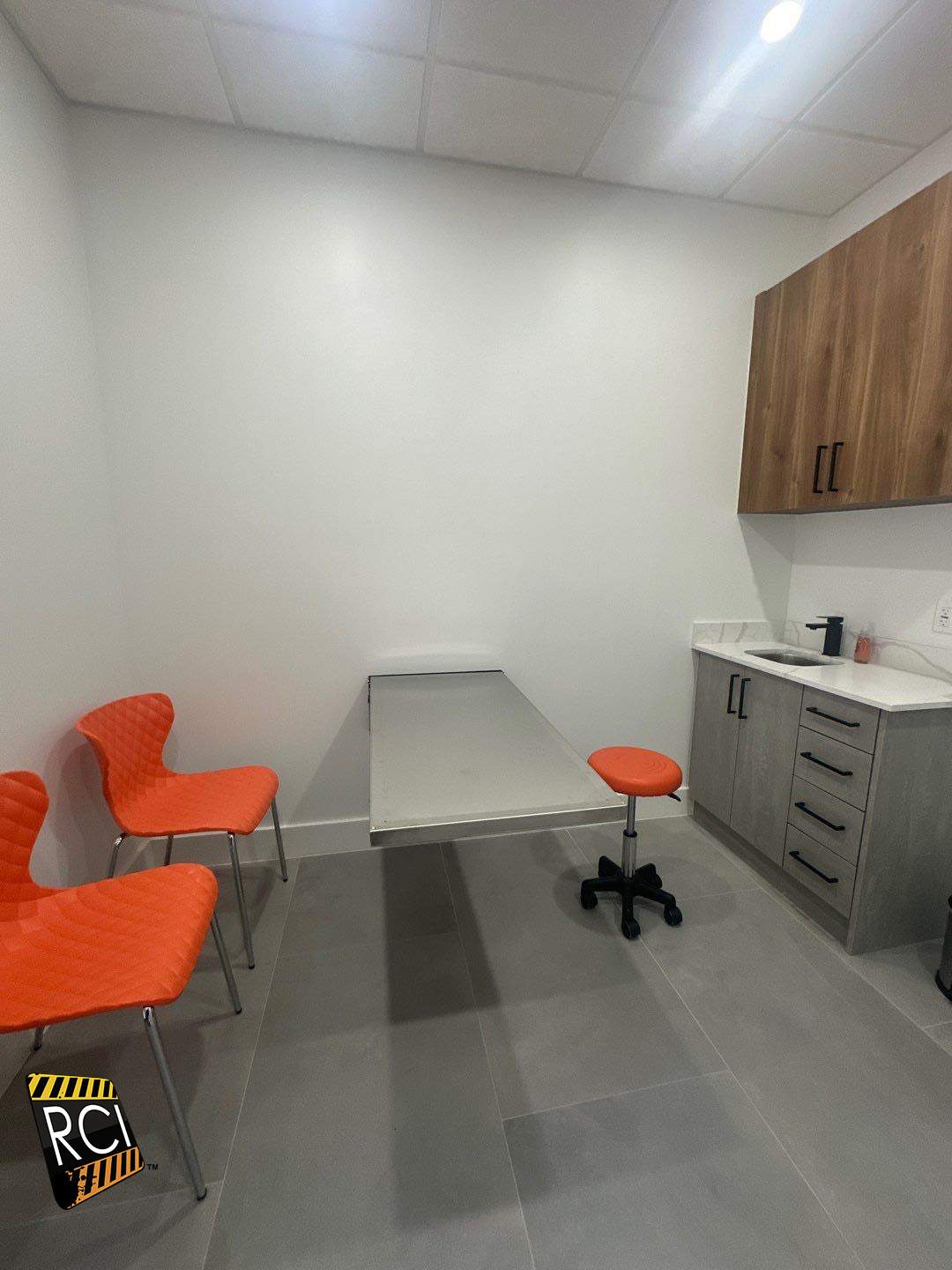 Urban Paws by Ruiz Construction Inc