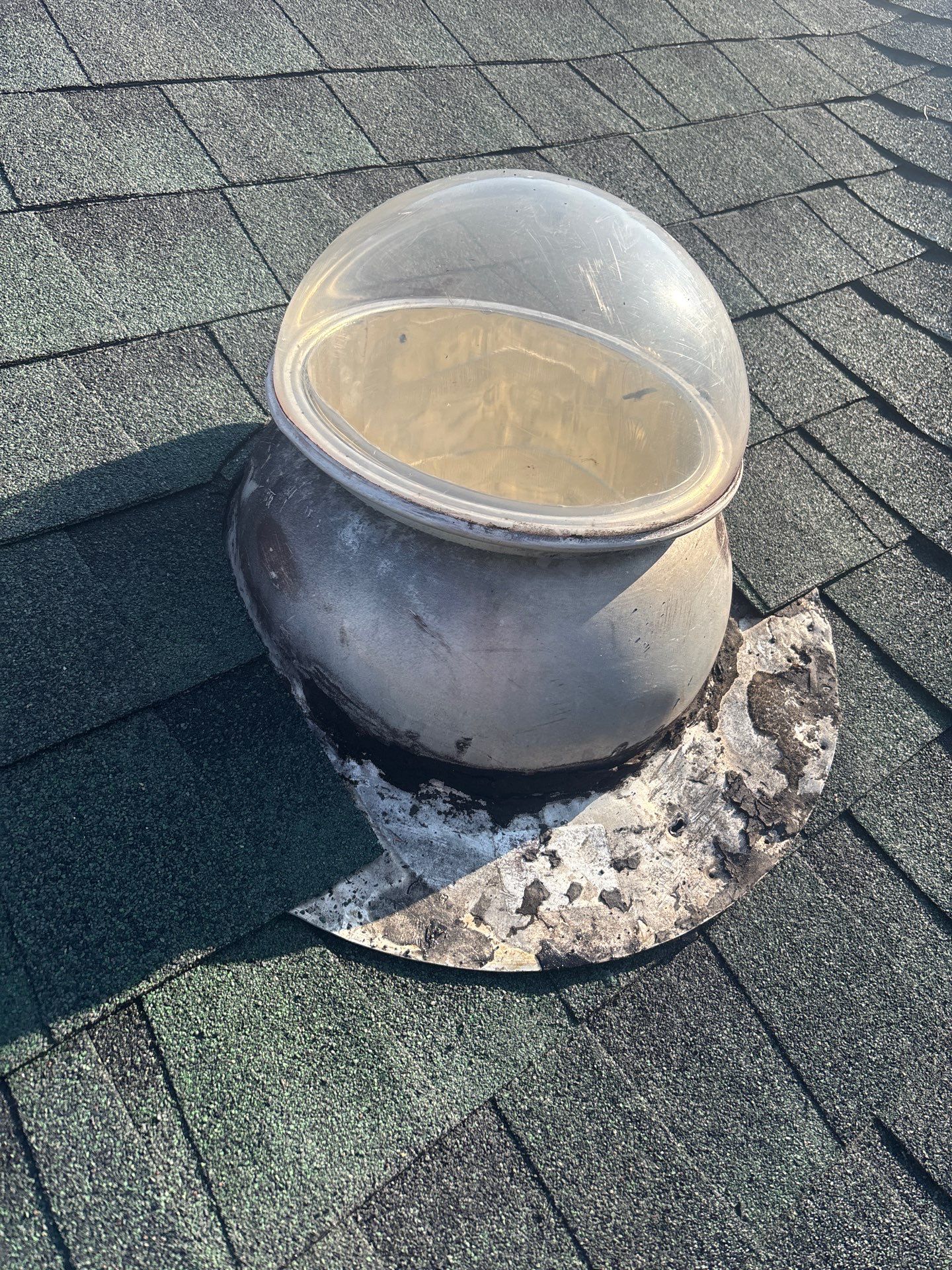 GAF HDZ - Hunter Green by Linta Roofing