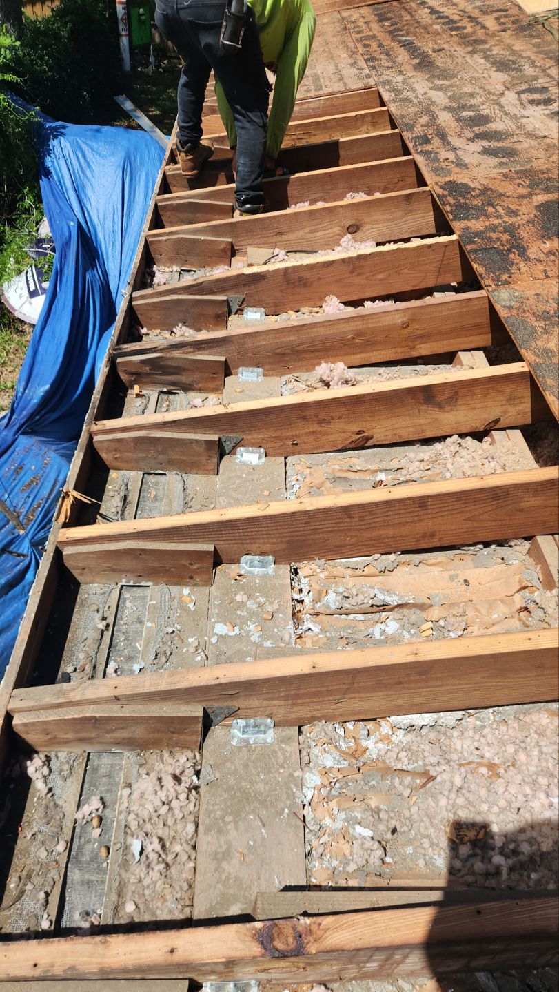 Project in St. Petersburg 33710 by Mitchell Roofing Company LLC 