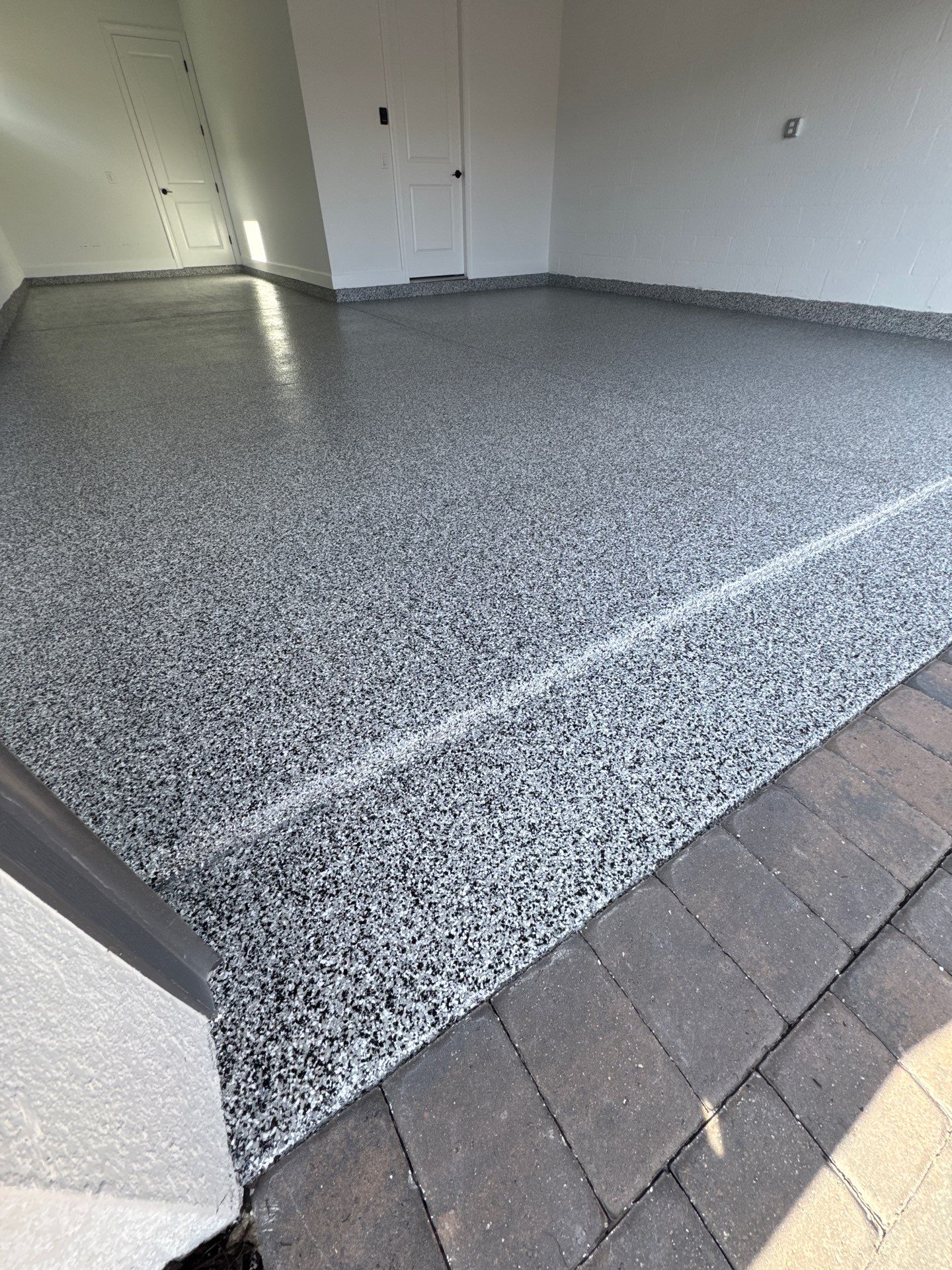 Sarasota, FL Polyaspartic Garage Floor Coating by Performance Floors & Coating