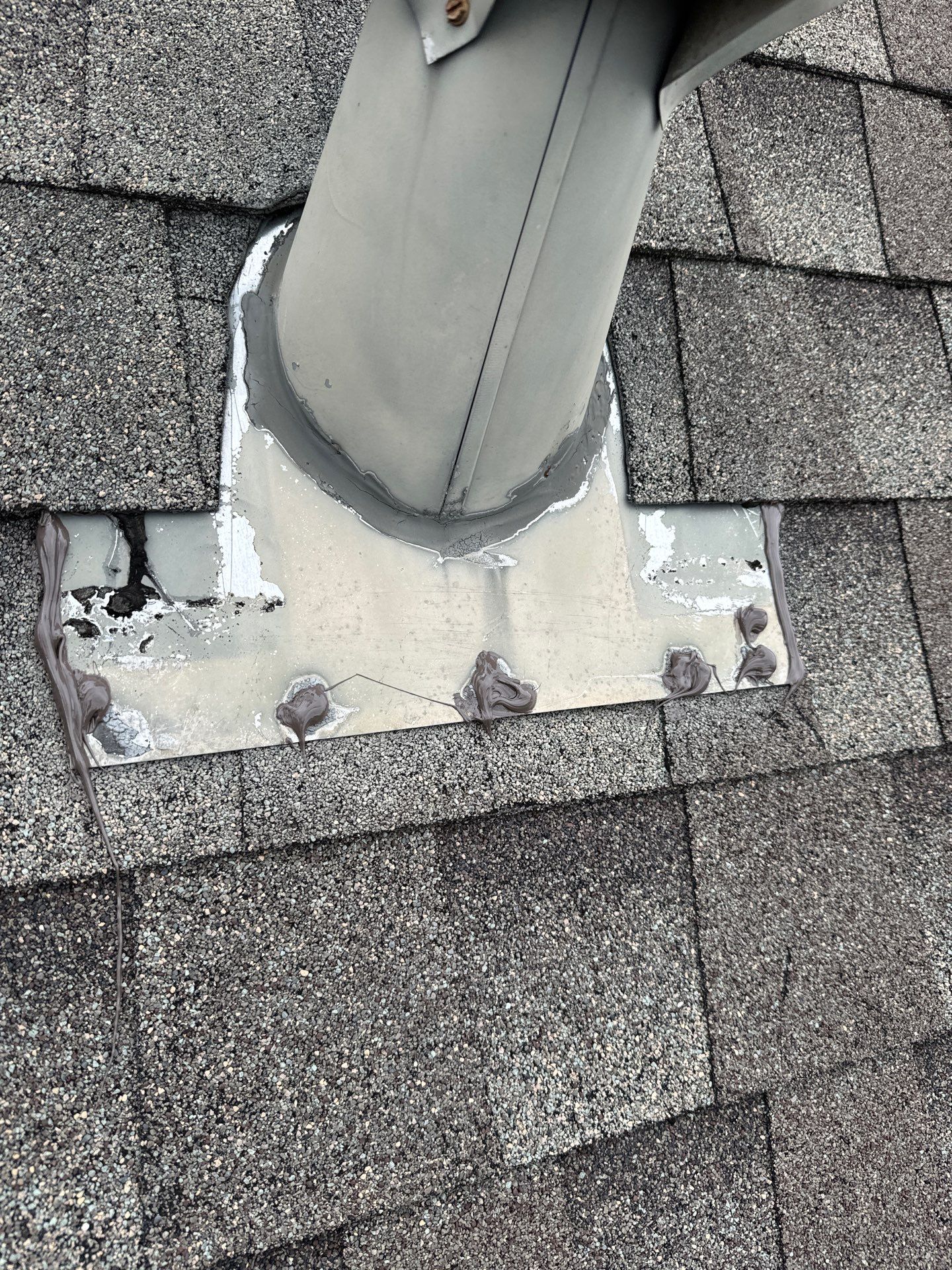 Hail Damage using Owen's Corning Duration (Lifetime) Shingles by Roof Repair Company
