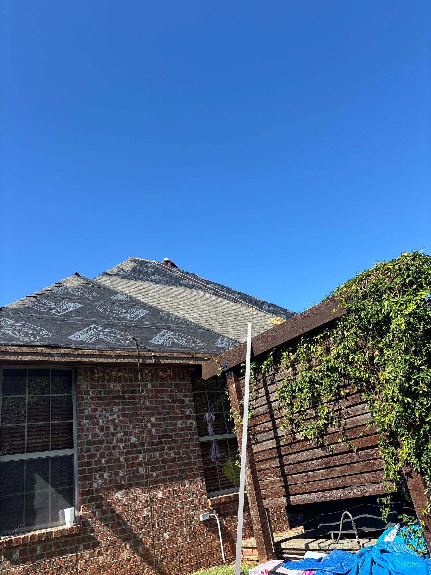 Owens Corning Oakridge - Driftwood by Frontline Roofing and Construction
