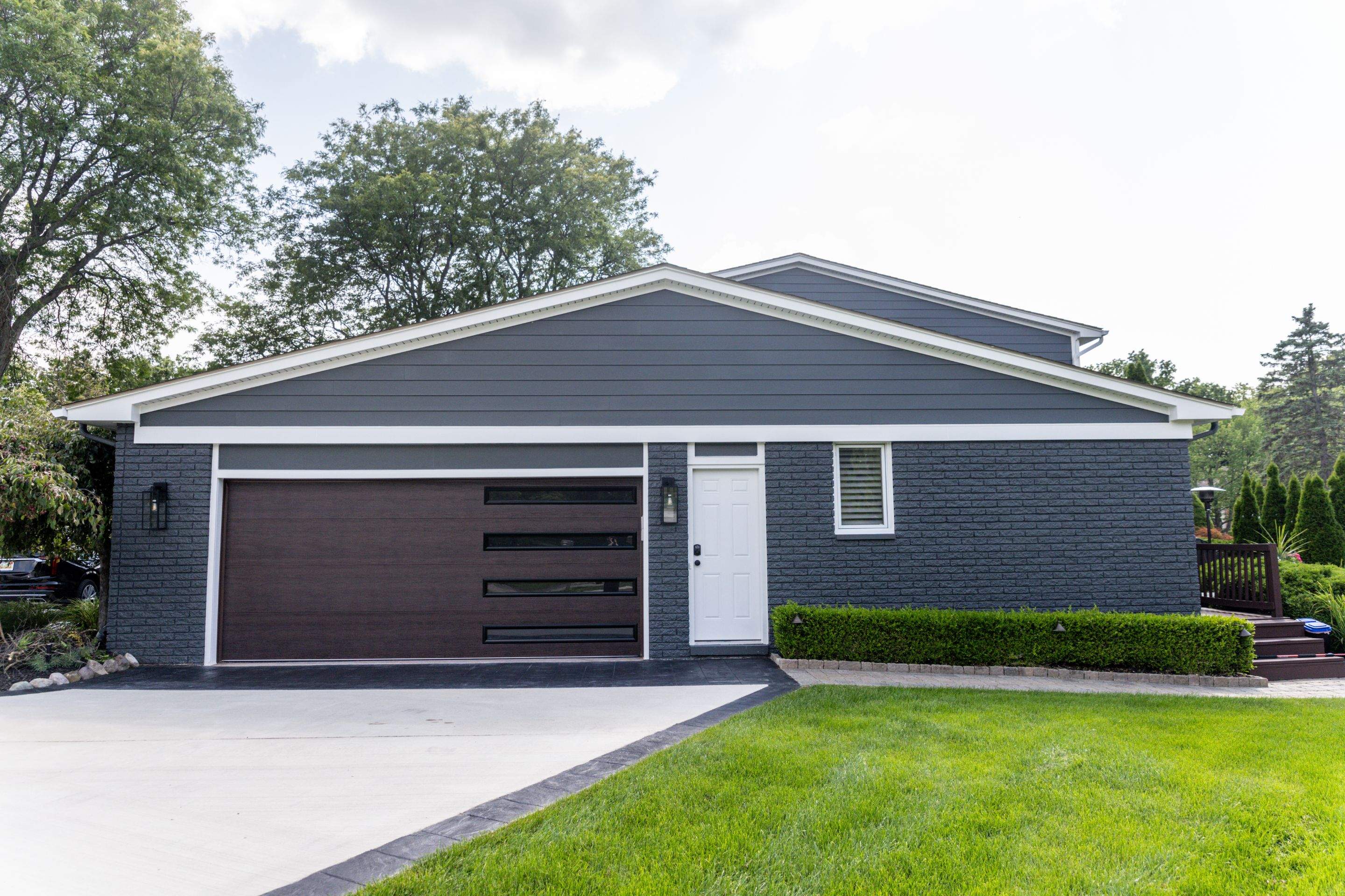 Siding Installation using James Hardie by Bloomfield Construction & Restoration