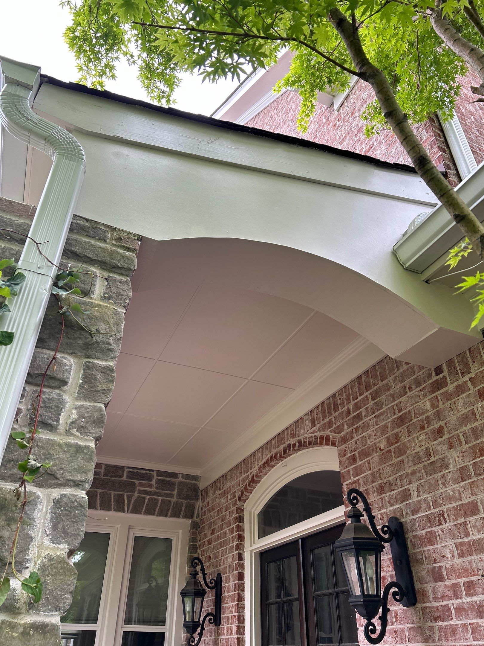 Brentwood - Sunset Rd. Exterior  by Nashville House Painters 