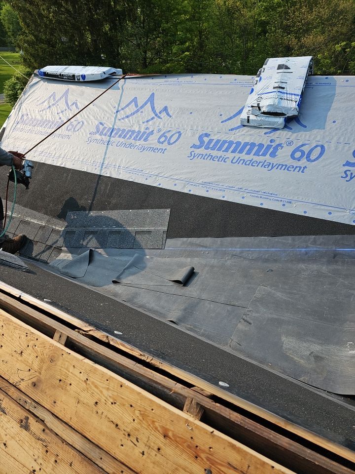 ATLAS PINNACLE COLOR: PEWTER by Eagle Eye Roofing