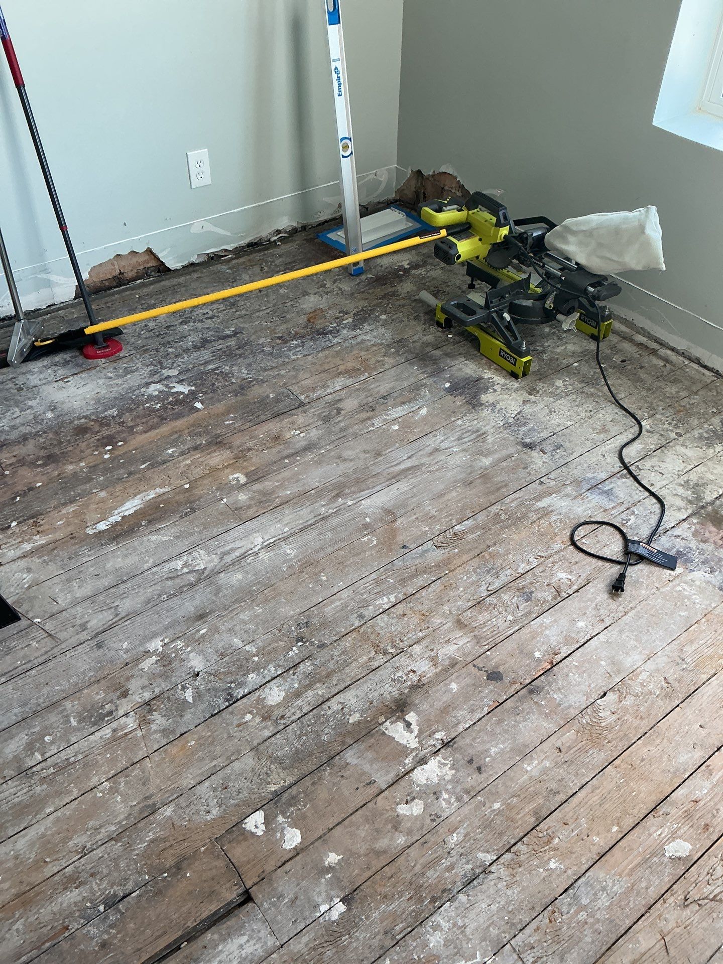 White Oak Hardwood Floor Installation in Cincinnati by Footprints Floors Kentucky