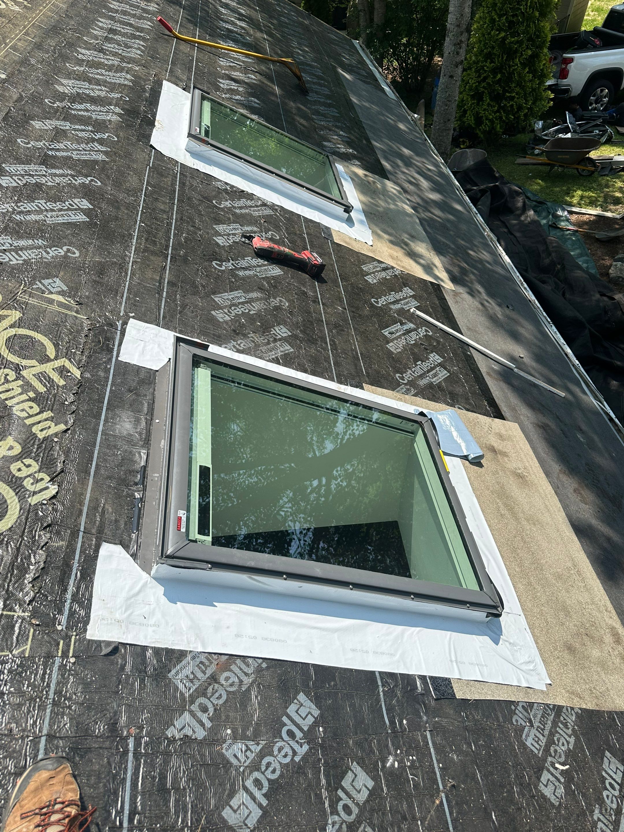 OC Roof Install On The Lake In Deerfield, New Hampshire by Tall pine roofing