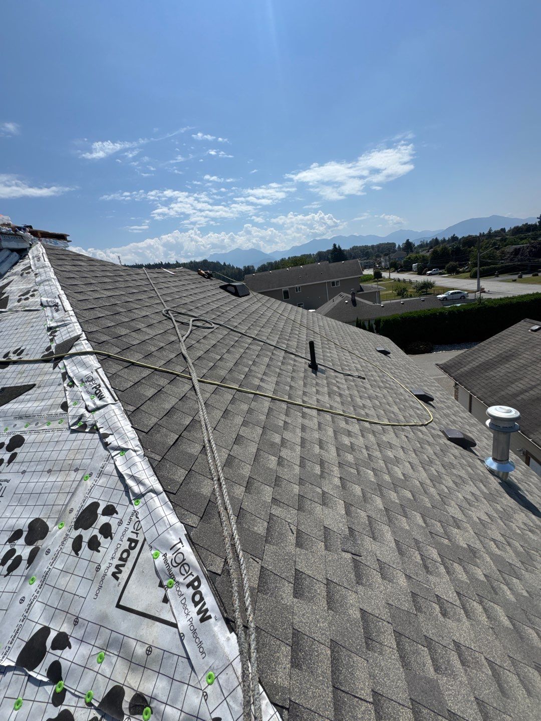 Residential Re-Roof using GAF Timberline HDZ Weatherwood by Top Notch Roofing Inc