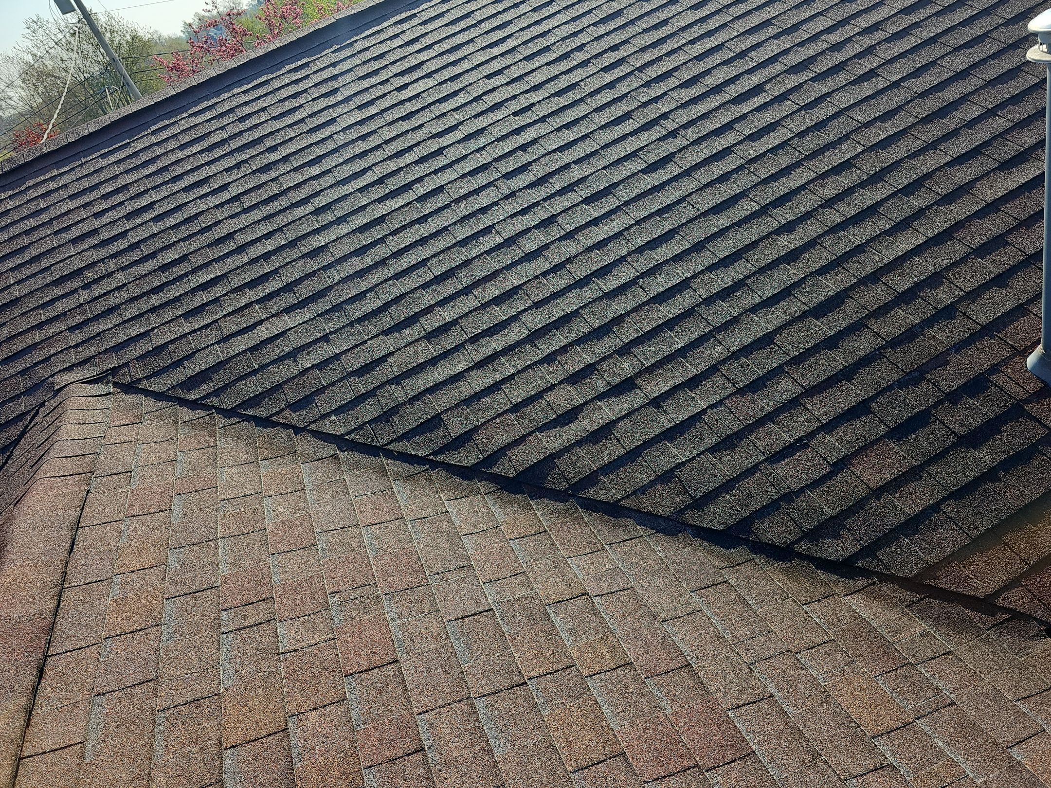 ATLAS PINNACLE COLOR: BURNT HICKORY DRIP EDGE: MUSKET BROWN by Eagle Eye Roofing