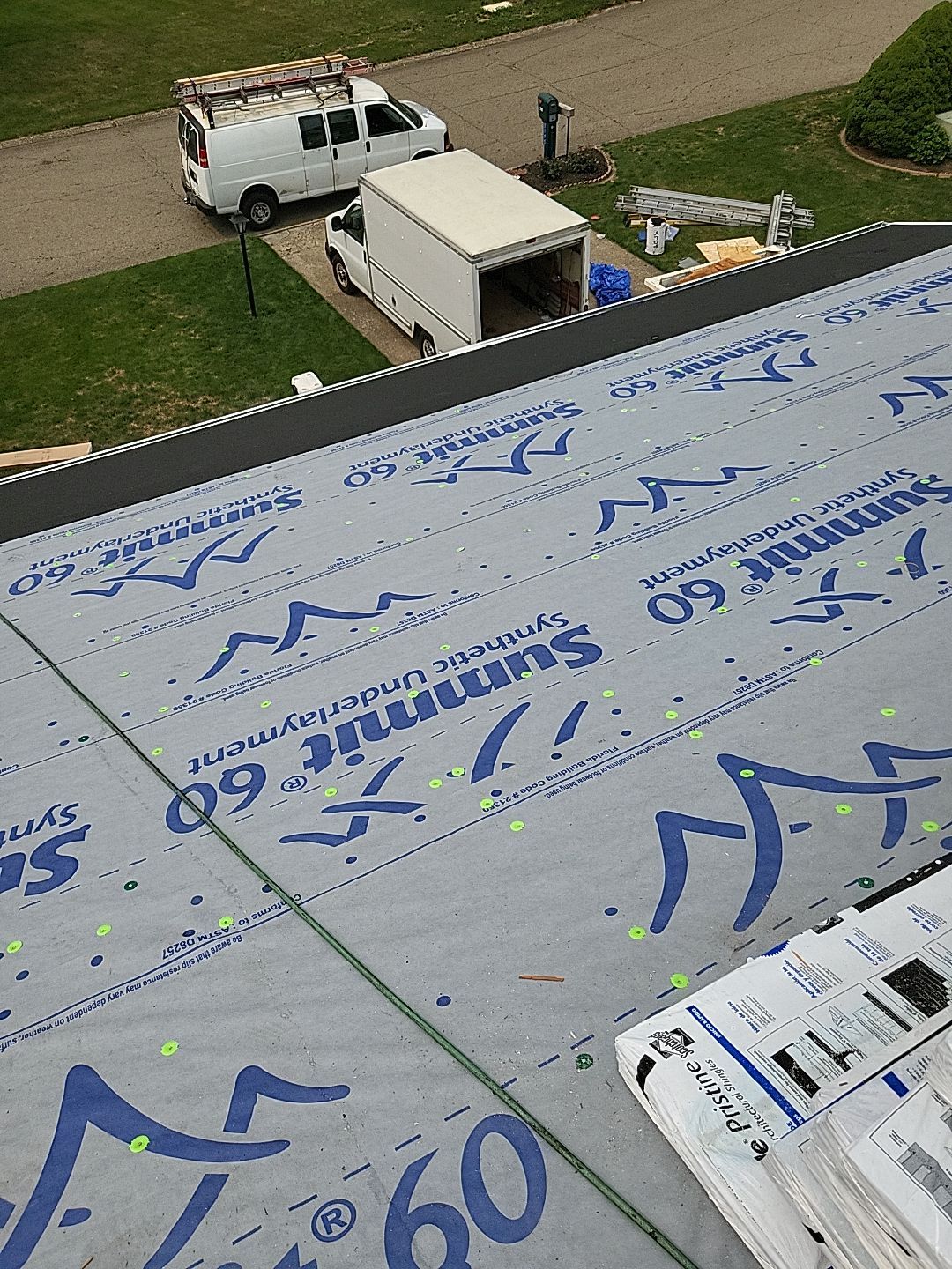 ATLAS PINNACLE COLOR: COASTAL GRANITE by Eagle Eye Roofing