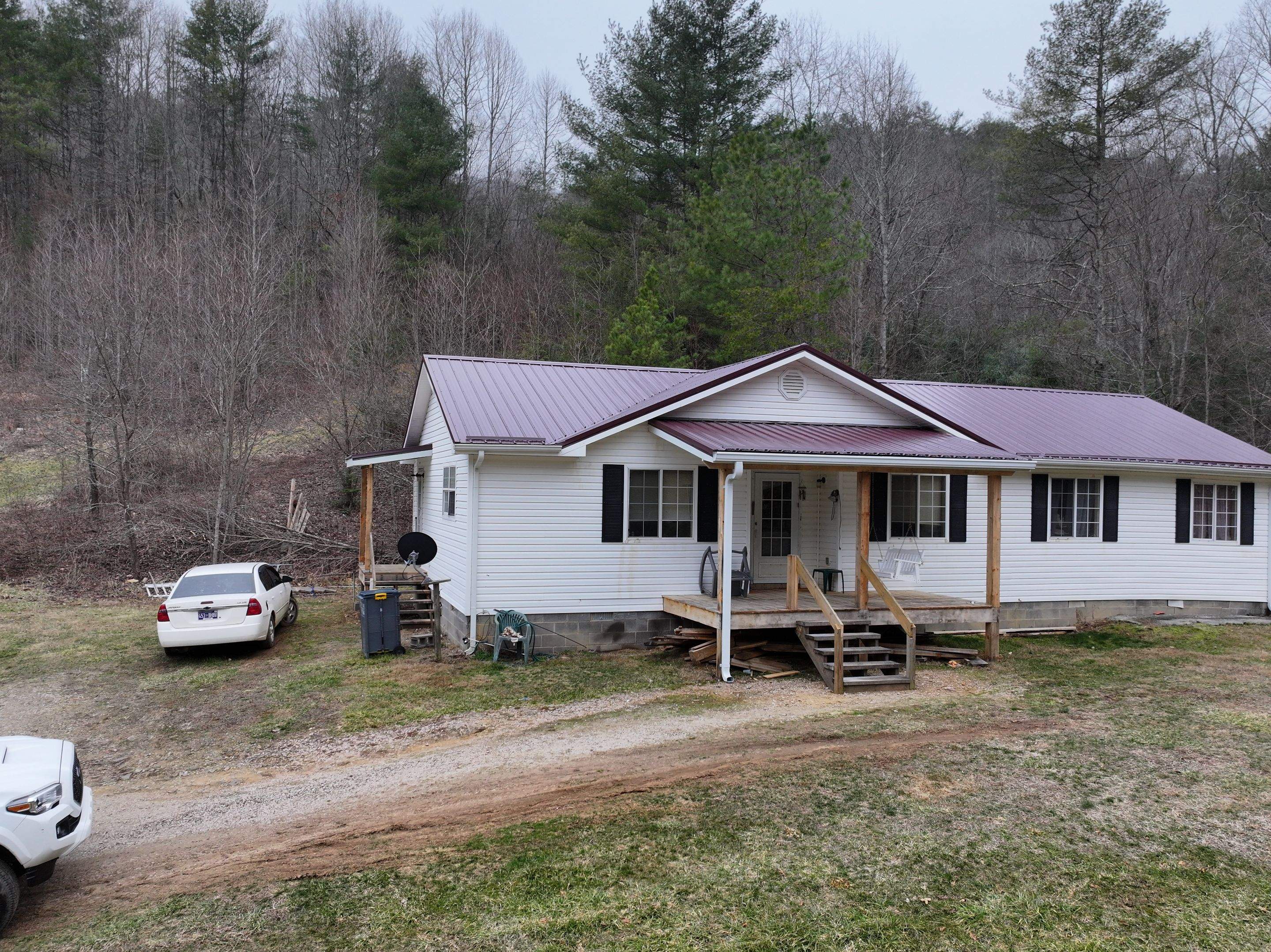 Evans Residence by Omnia Roofing