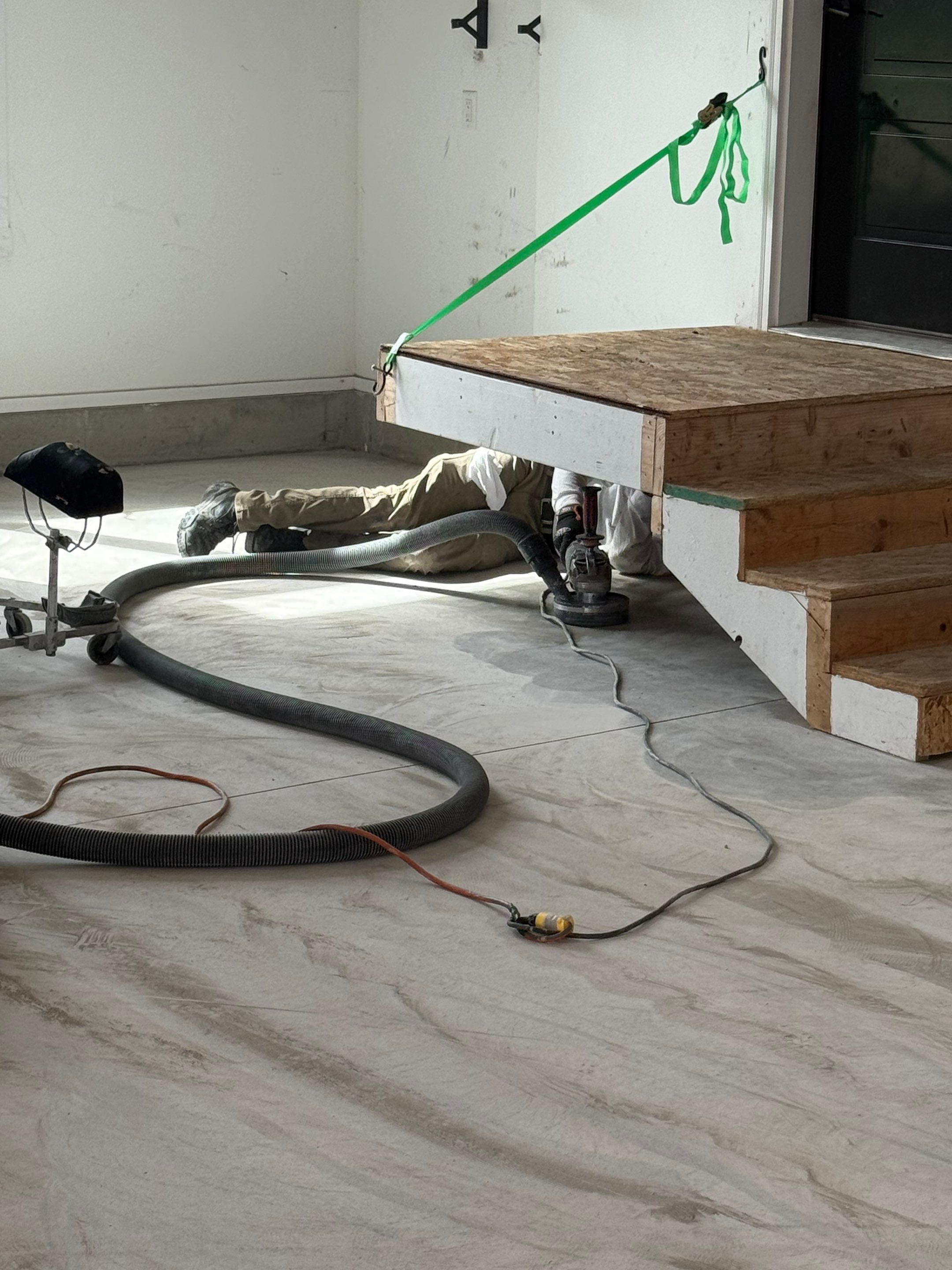Gravel Flake Garage Floor Coating in Yankton by Select Painting, Coatings & Garage Cabinets