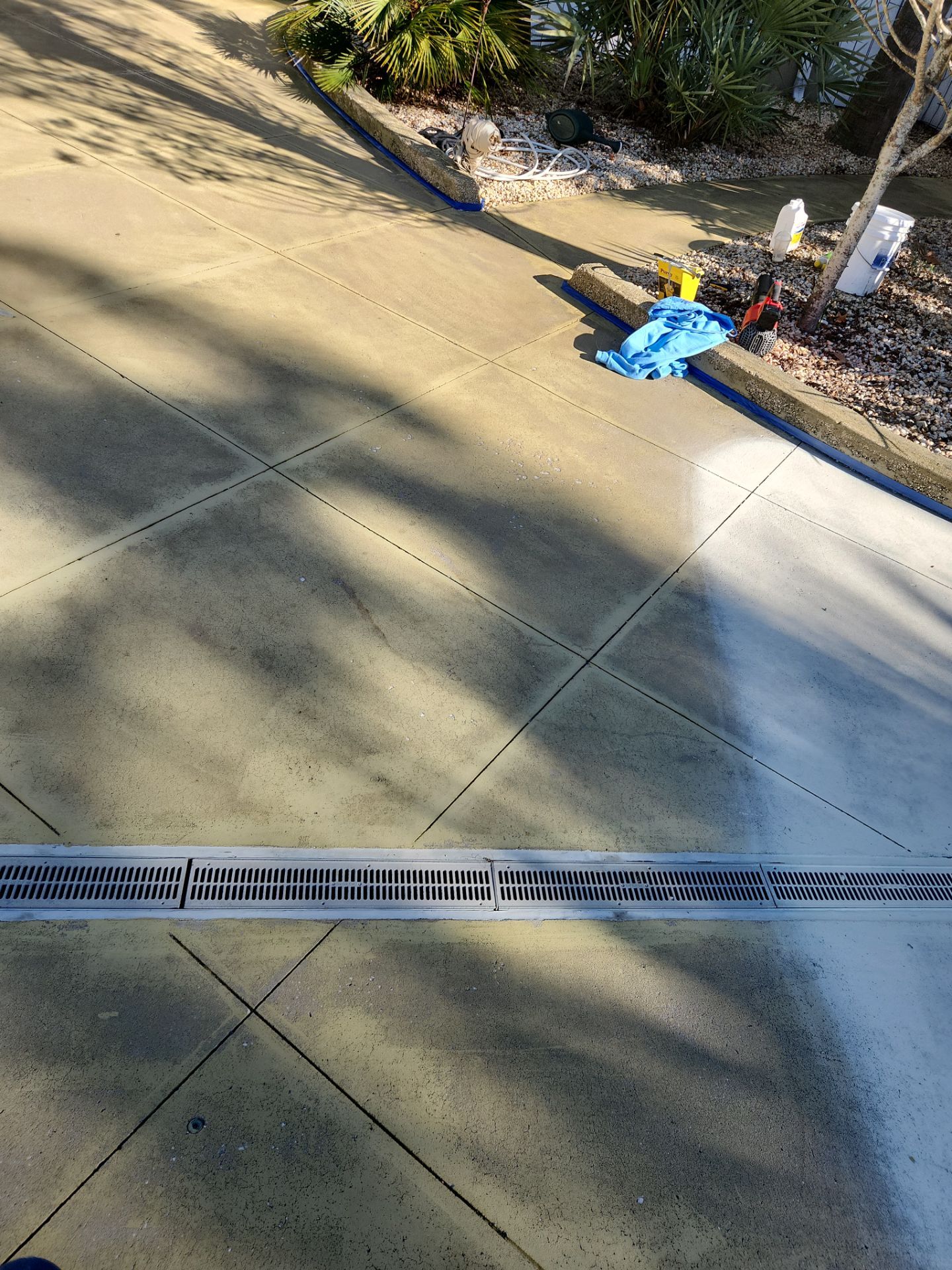 Concrete Pool deck with AcryFin by DuraSeal