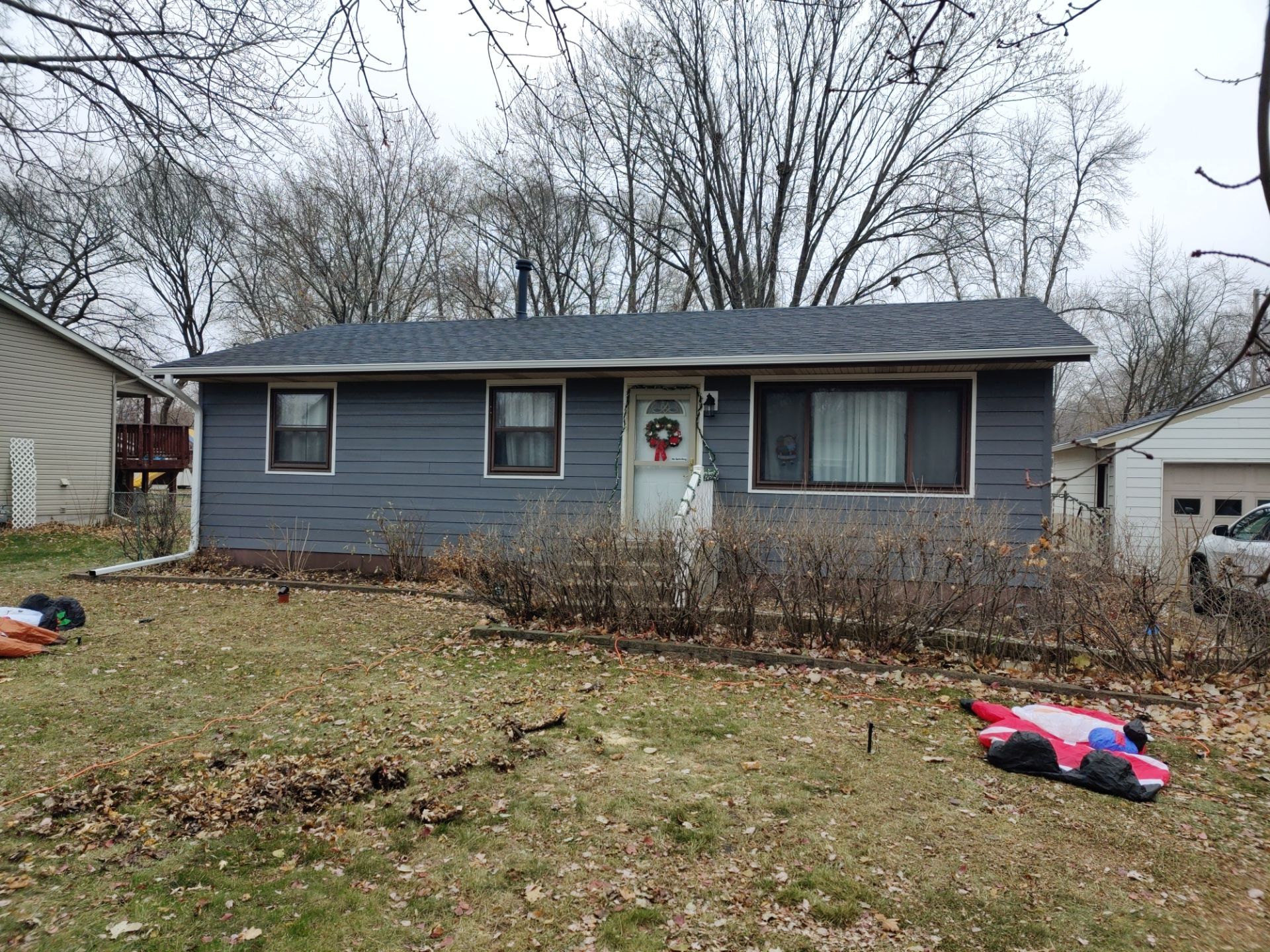 5" Gutters in St. Paul Park by Next Level Seamless Gutters / Exteriors Inc.