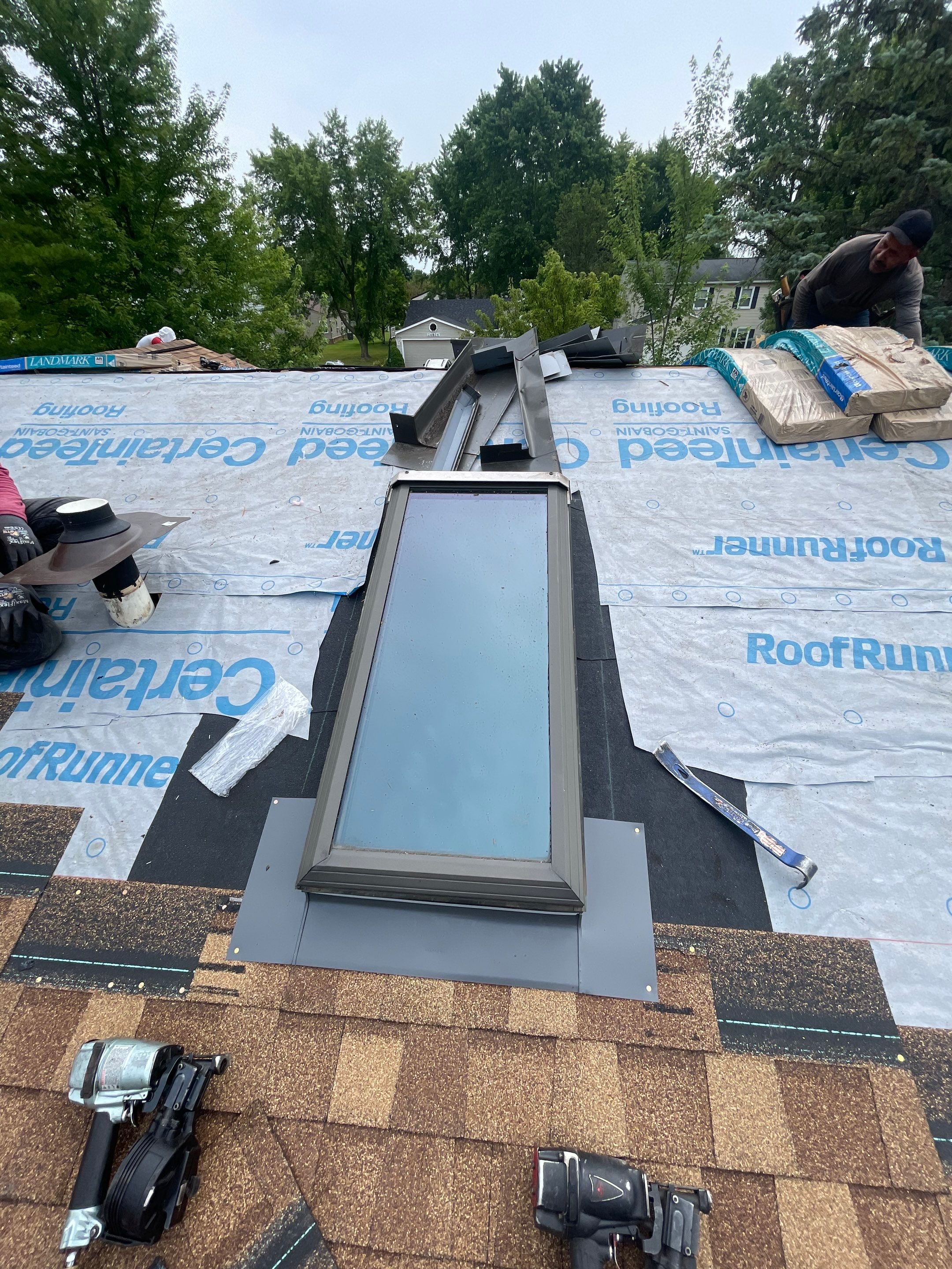 Roof Replacement using CertainTeed Landmark by 180 Contractors