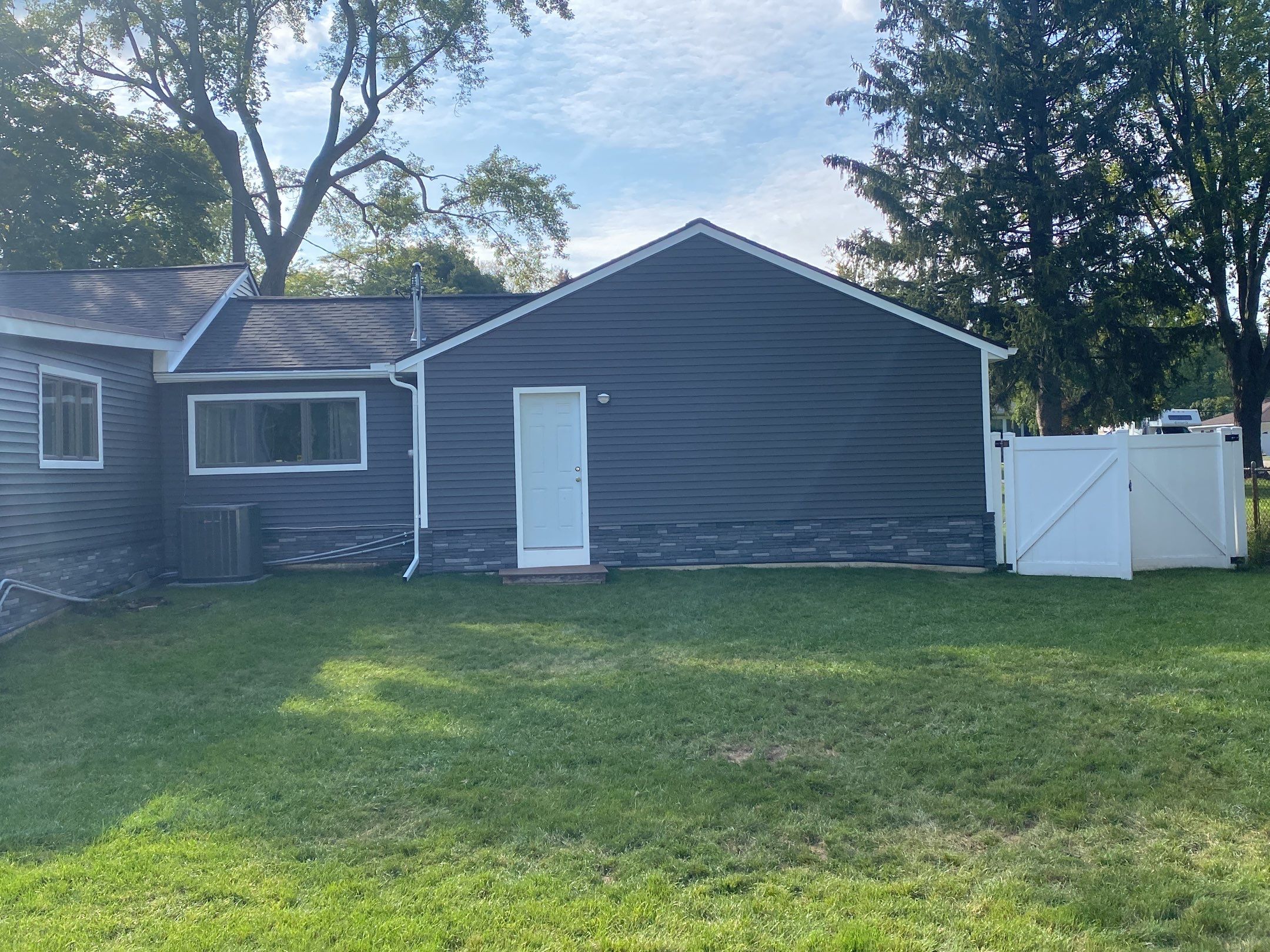 Roof Replacement using Owens Corning by 180 Contractors