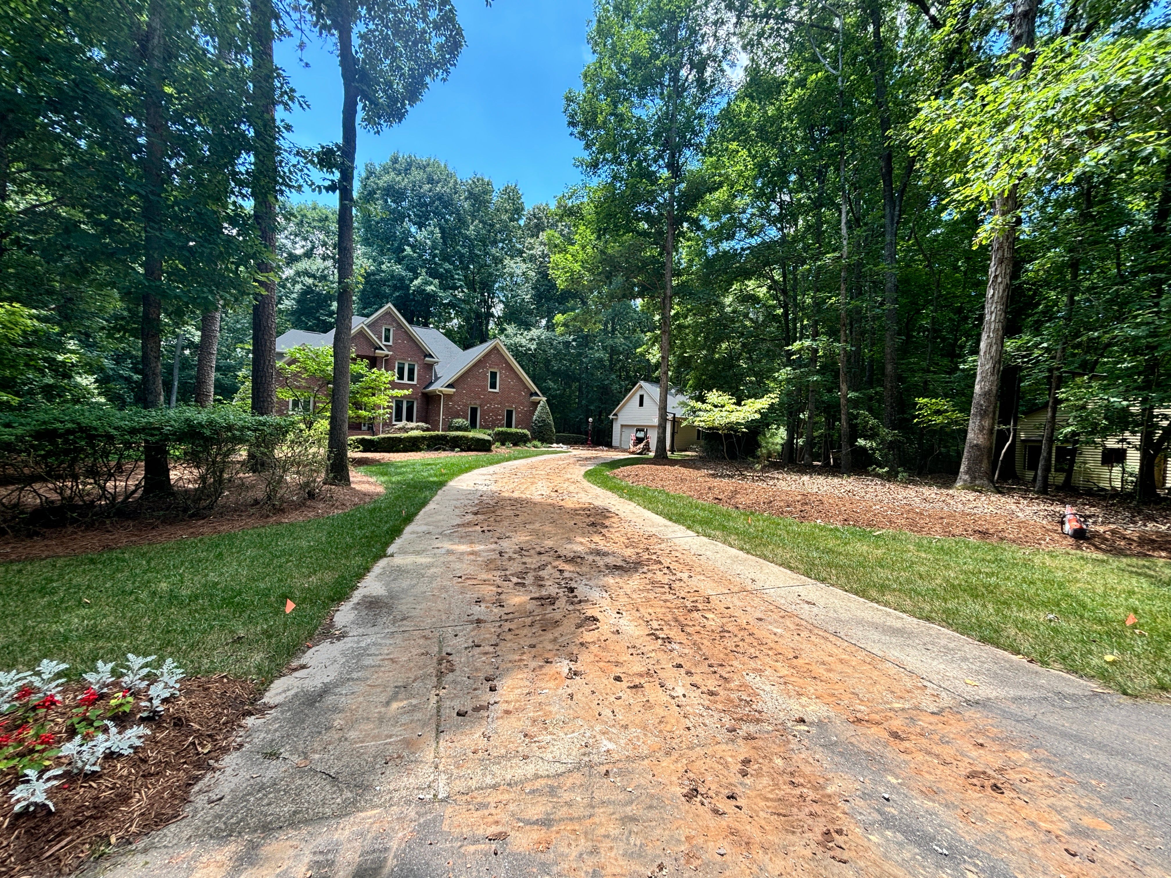 Canonero Driveway Replacement by Paragon Contracting