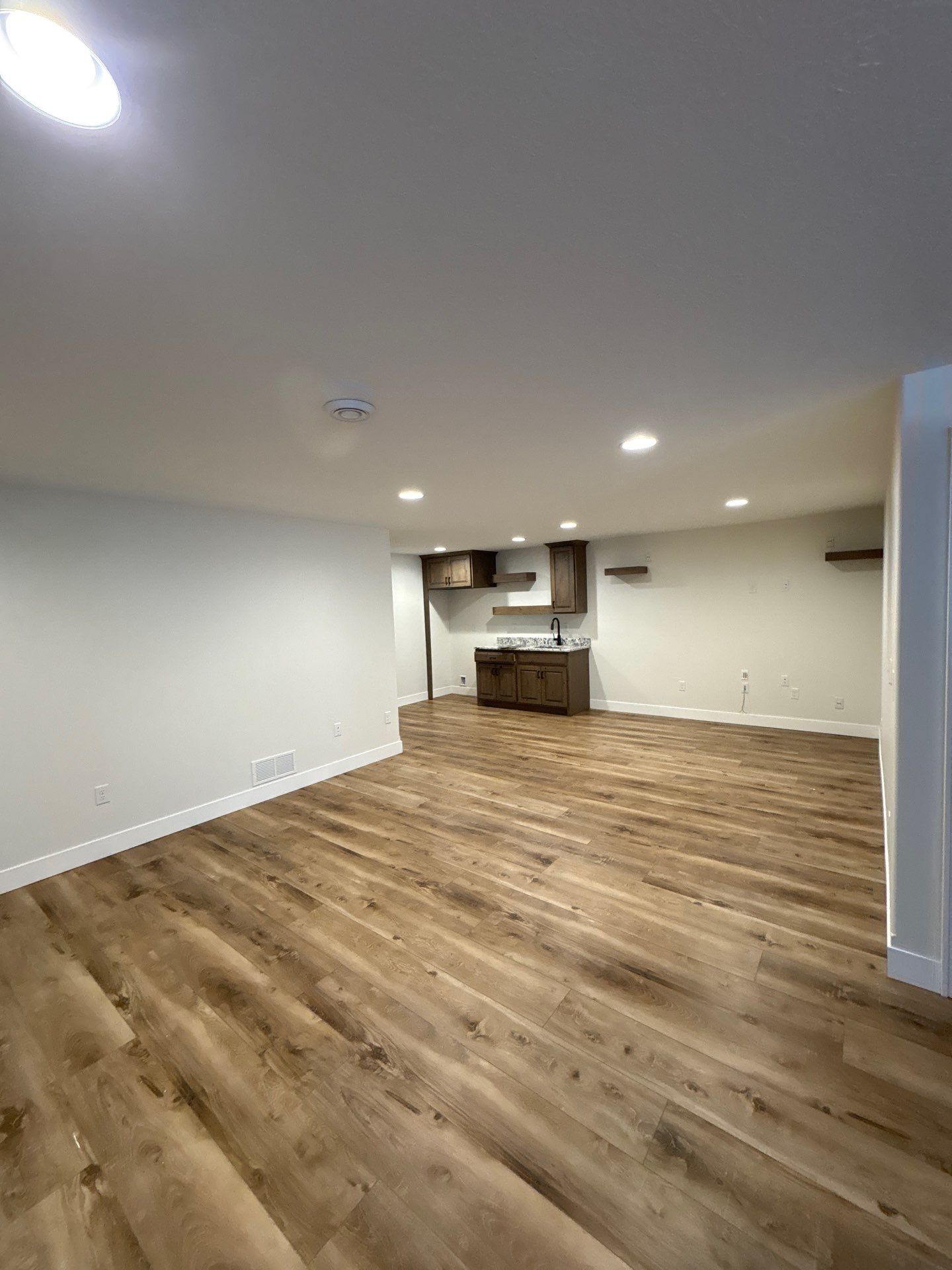 Sioux Falls Interior Finishing by Select Painting, Coatings & Garage Cabinets