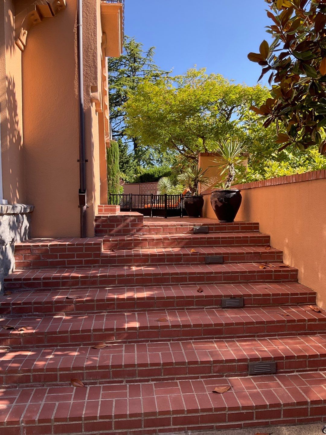 Flat work using Pressure washing no chemicals by Willamette Outdoor Wash LLC