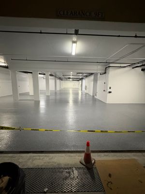 Durable Solid Color Warehouse Floor