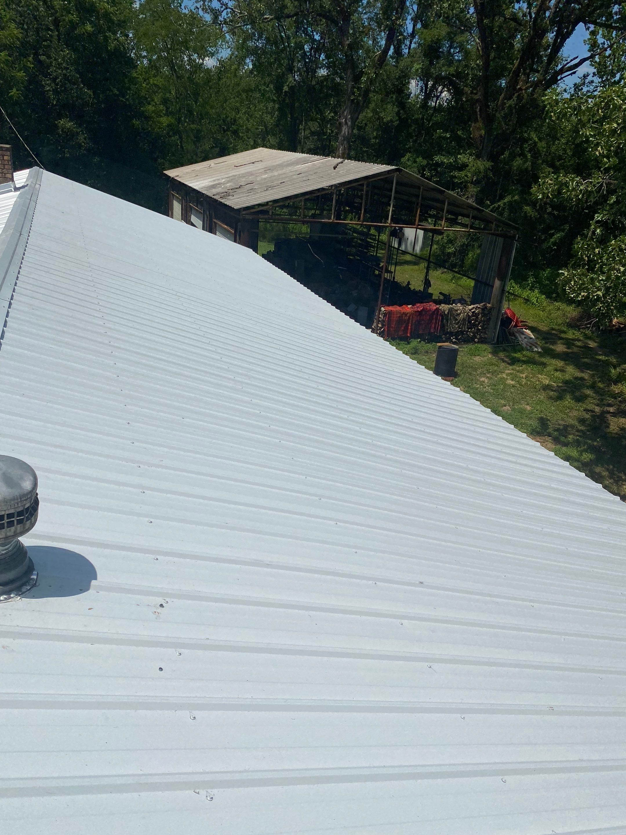 Metal Roof Replacement: 26 GA. Residential Metal Panels by Hostetler Roofing