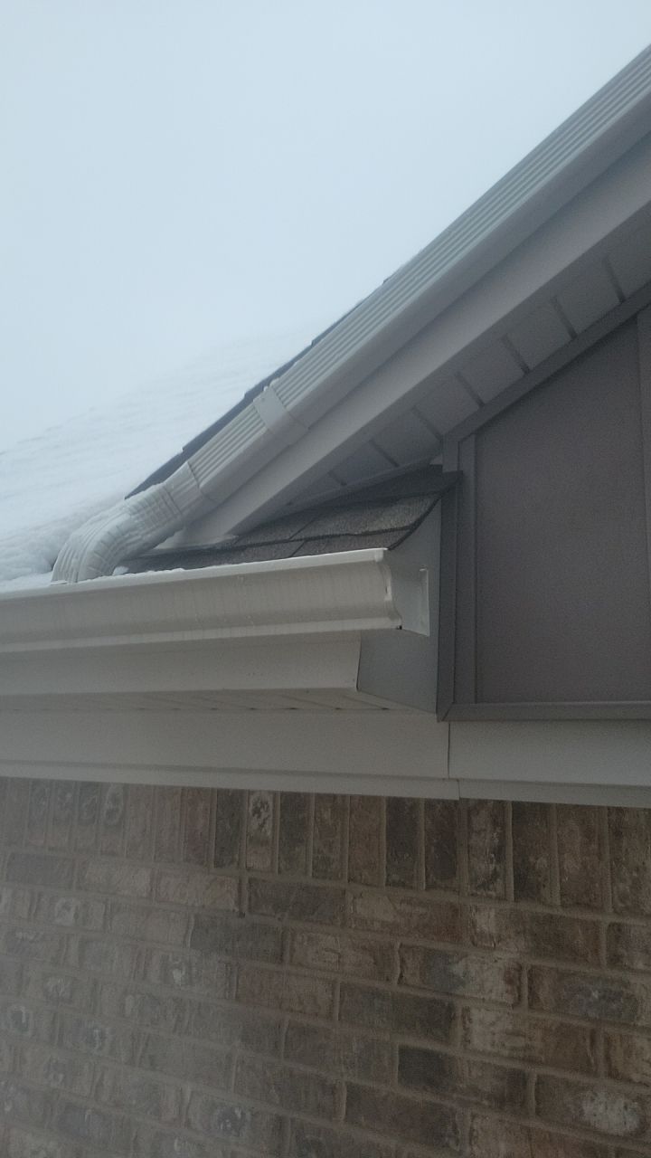 CertainTeed Cedarboards B&B + Alside UltraMax Windows Triple Pane by 180 Contractors
