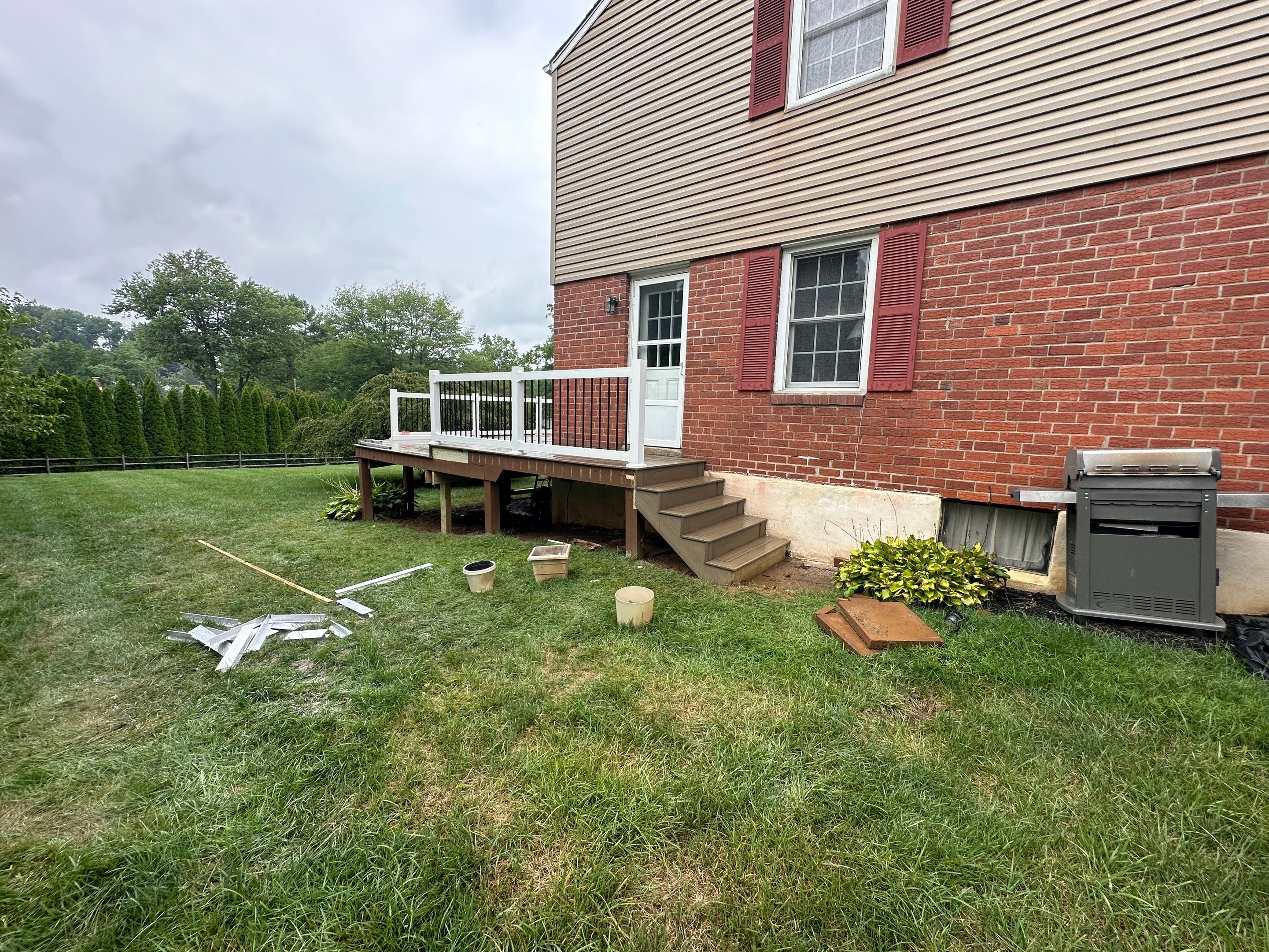 Deck Resurface using Deckorators Vista decking - color Dunnewood by deck guardian