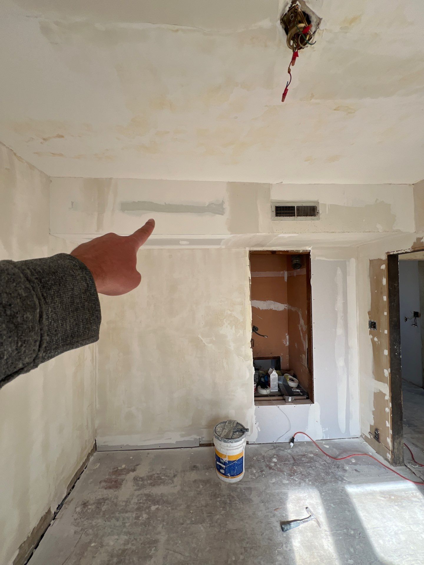 From Drab to Fab: A Spectacular Home Renovation by Castro Brothers Solutions