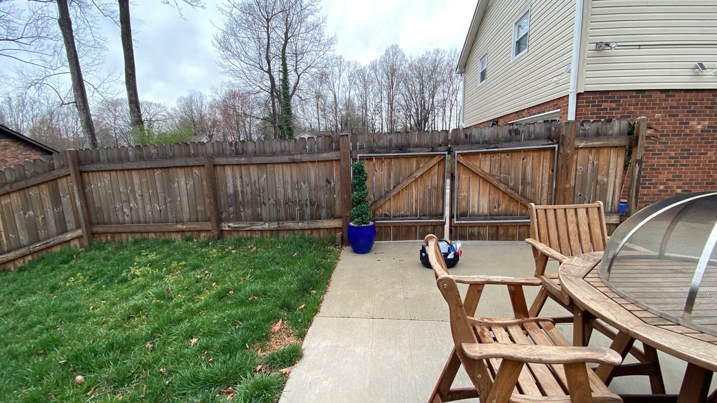 Fence using Wood Sealant by DuraSeal