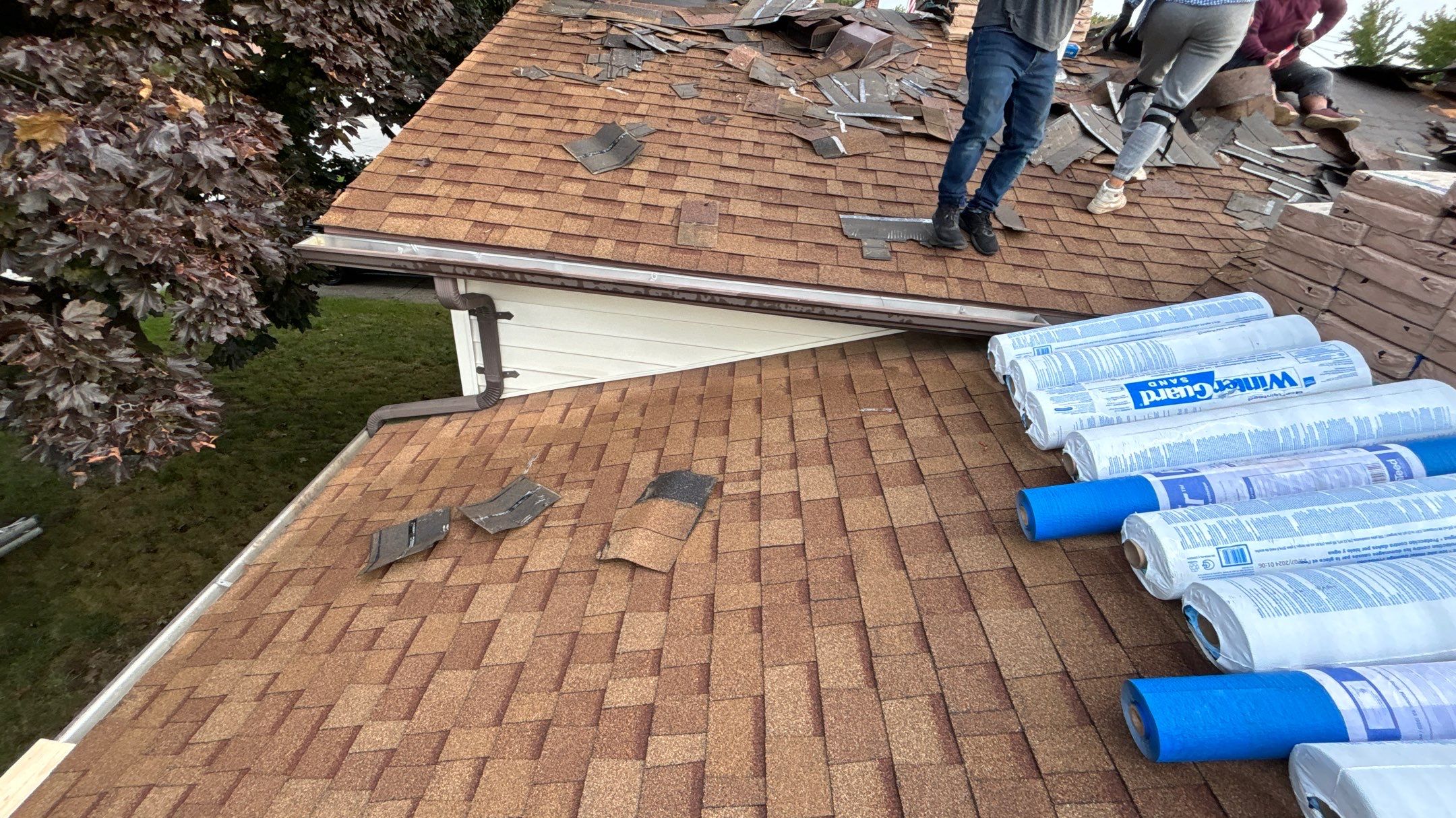 Roof Replacement using CertainTeed Landmark by 180 Contractors