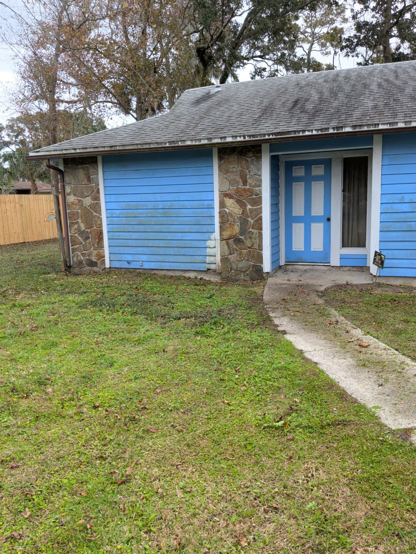 Pressure Washing/Soft Wash & Lawn Care Service — Jacksonville Beach Area by Harmoni Home Services