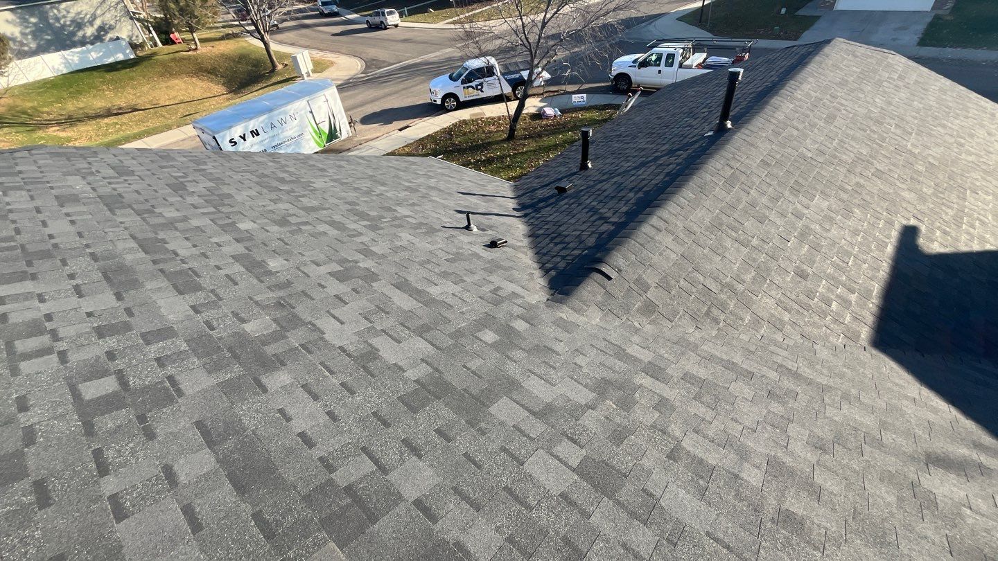 Fresh Roof, Fresh Look ā Charter Pointe Home Gets 2024ās Twilight Black Treatment by ID Roofing LLC