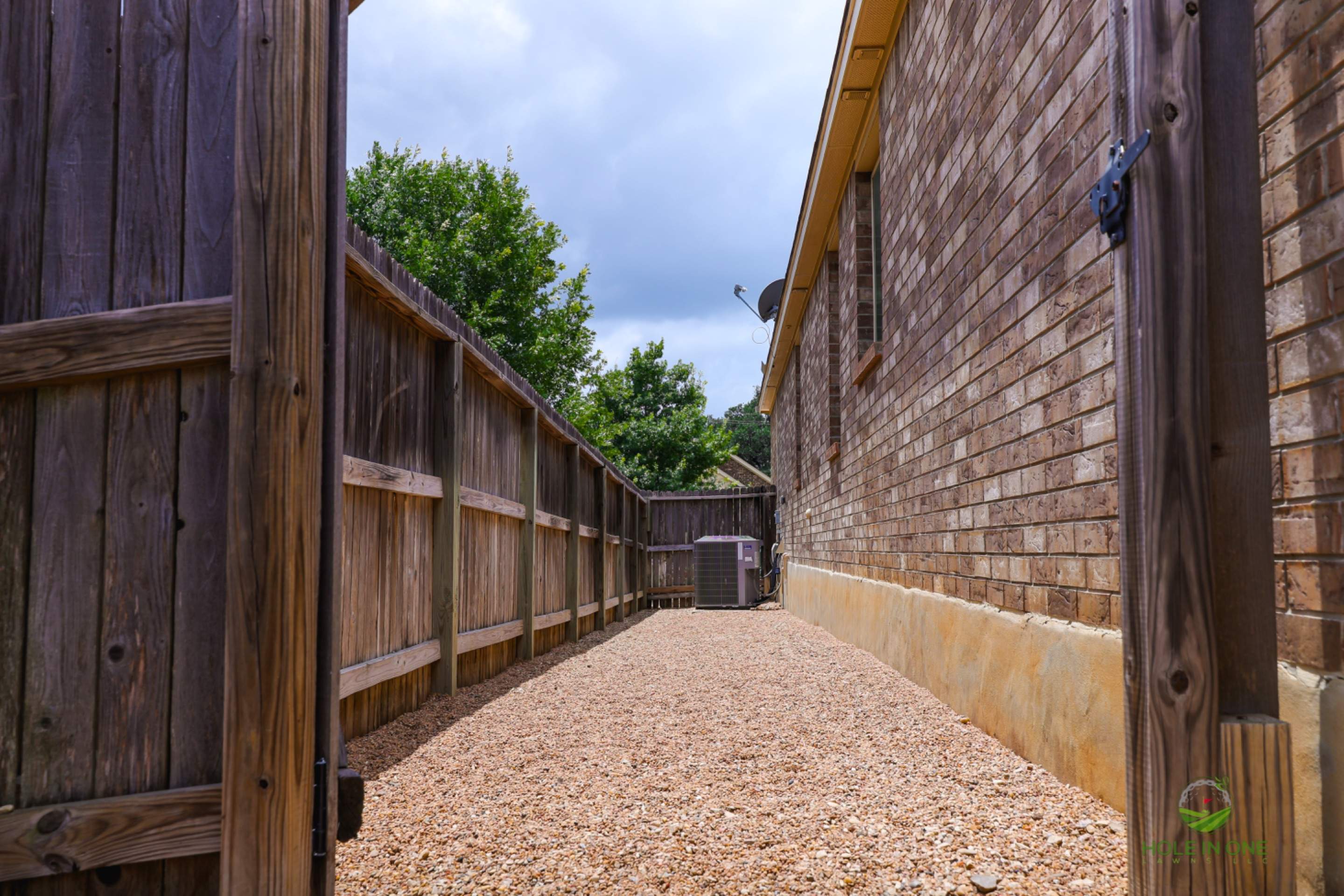 Wortham Oaks, San Antonio TX by Hole In One Lawns, LLC