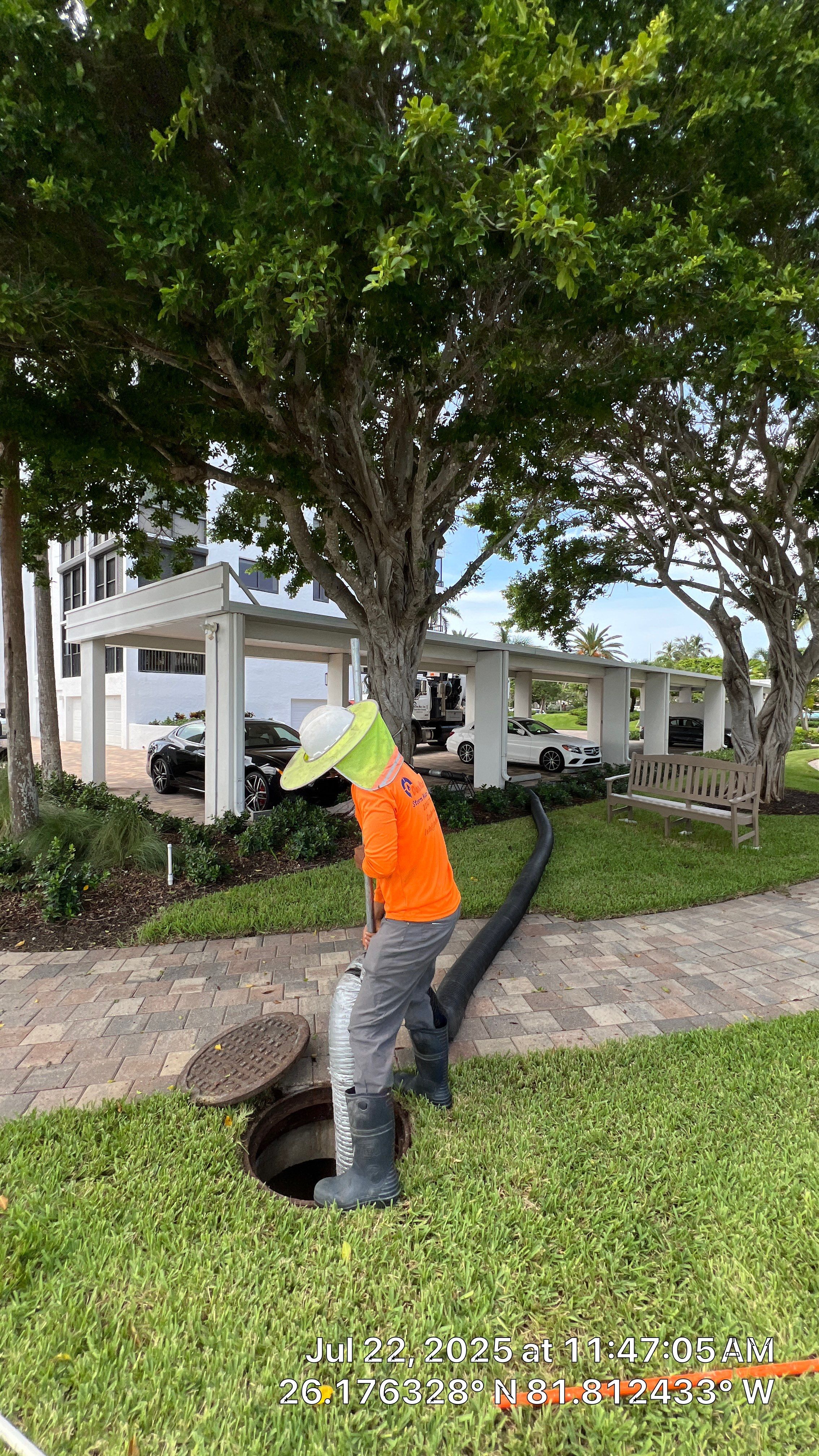 Naples Condo Complex Stormwater System Maintenance and Hurricane Cleanup by APS Power & Water
