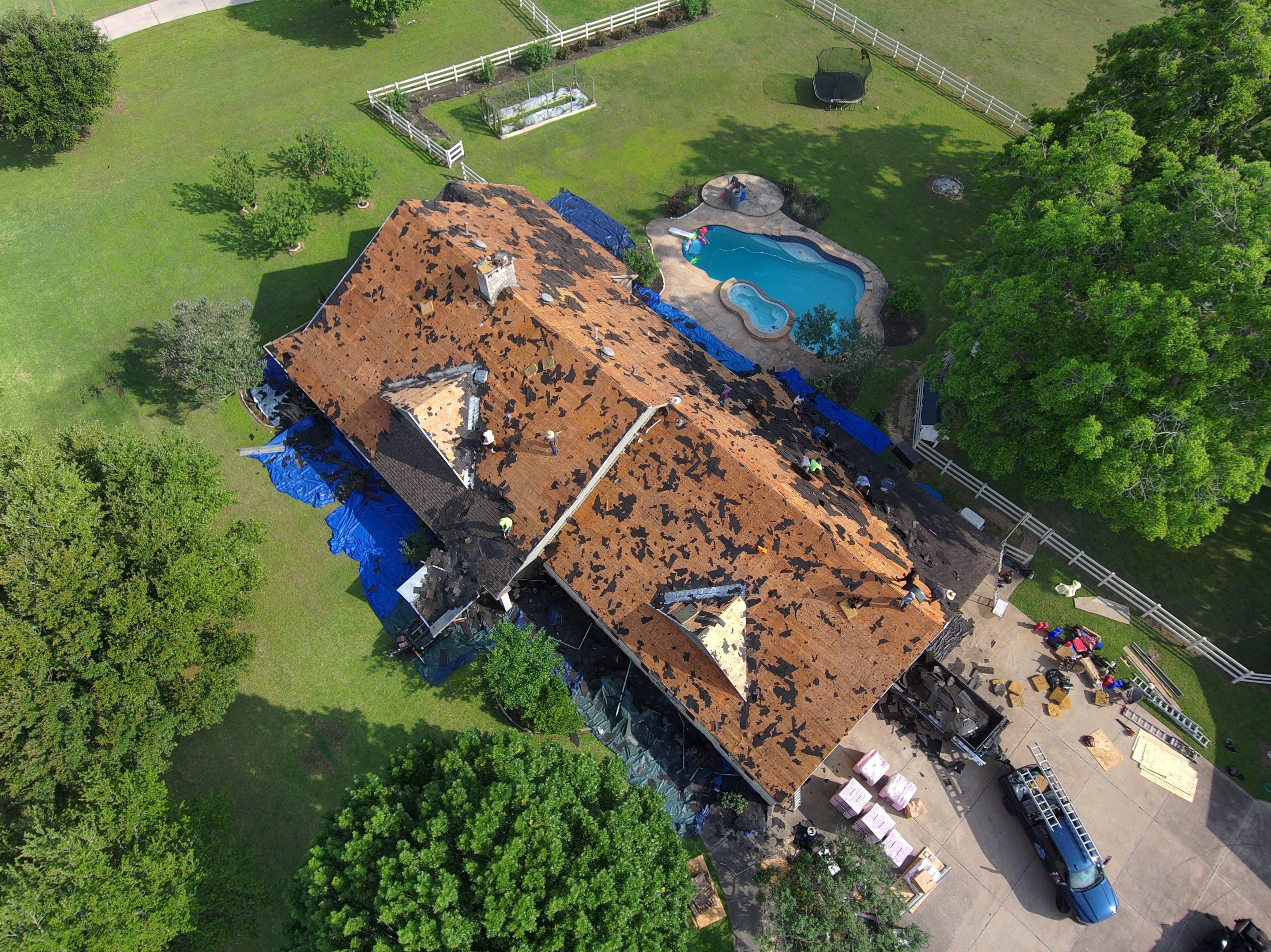 Residential Roofing Installation using Owen's Corning Duration (Lifetime) Shingles by Roof Repair Company