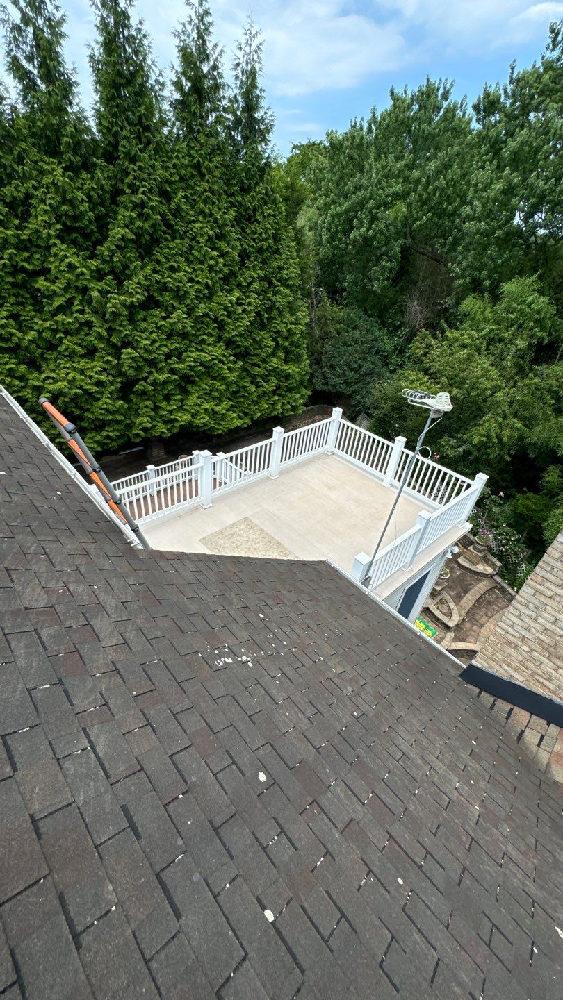 McLean: Residential Roof Installation with Landmark Pro Designer Shingles in Max Def Moire Black by RM Banning, Inc.