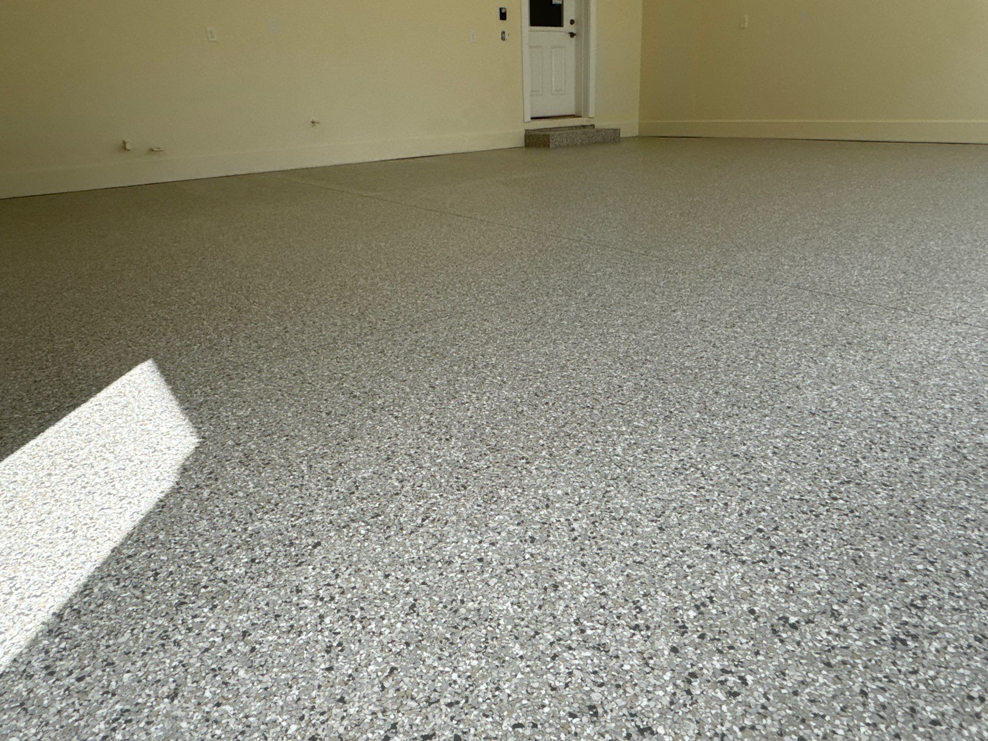 Garage in High Springs, FL in Mount Everest by Cross Creek Concrete Coatings