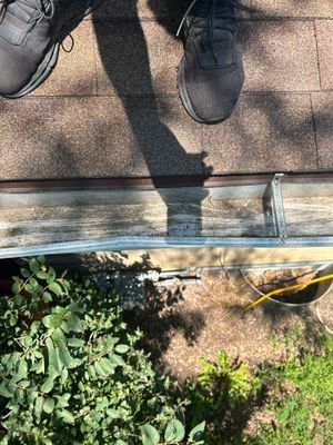 Turtle Shell gutter protection installation in Joliet, IL 60435, photograph 8