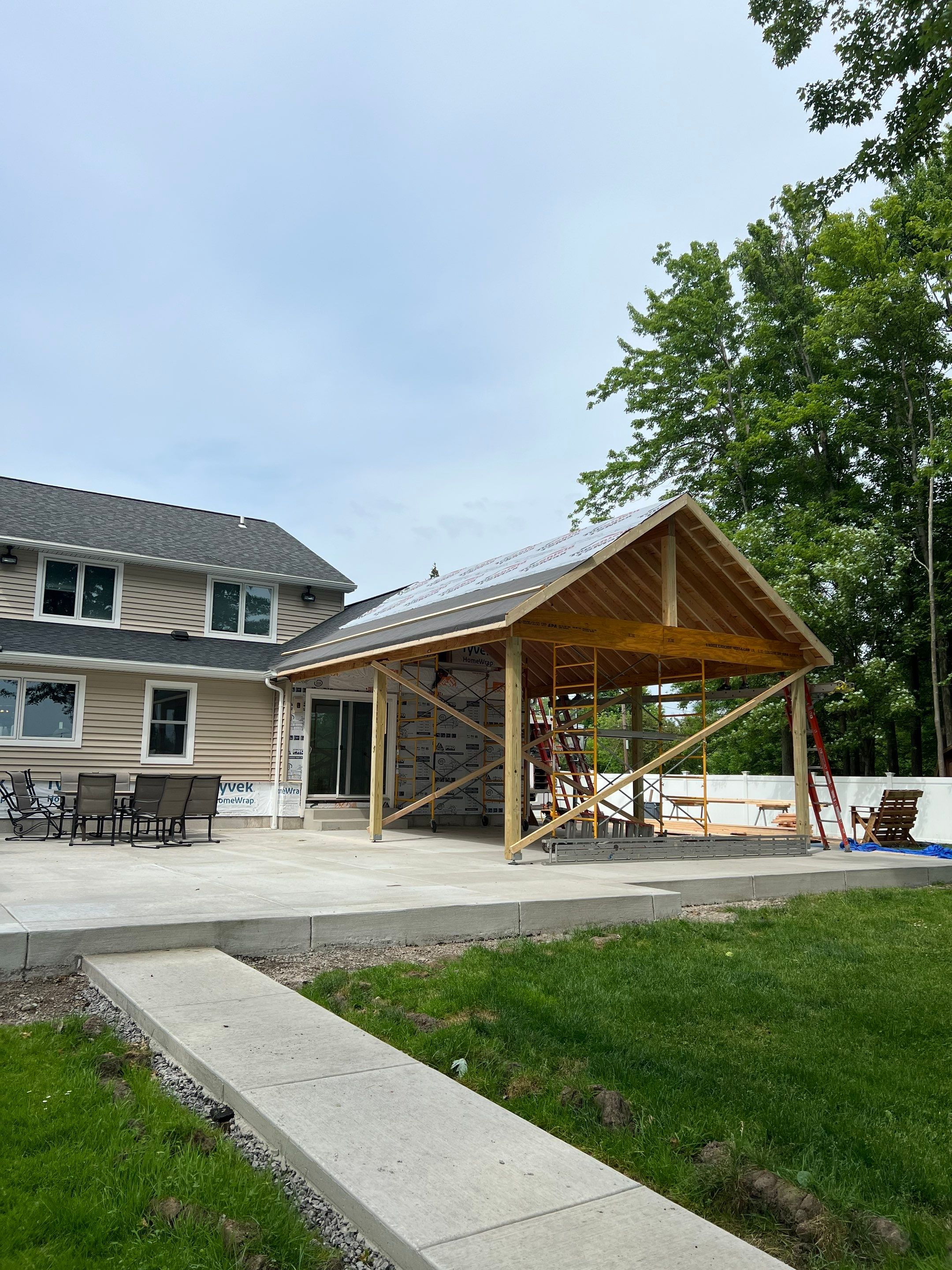 Patio Matre by Sharp General Contracting