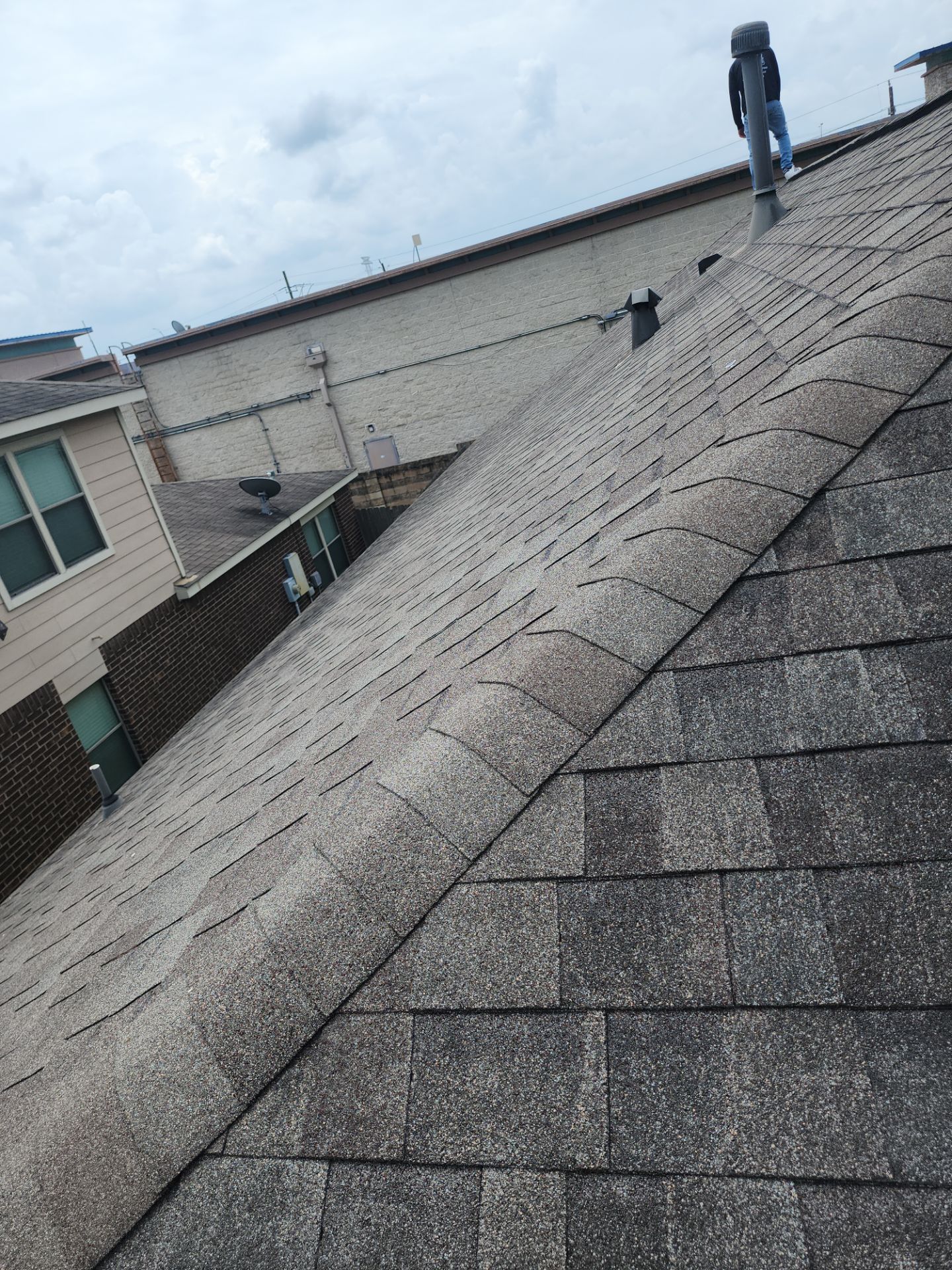Hail Damage using Owen's Corning Duration (Lifetime) Shingles by Roof Repair Company