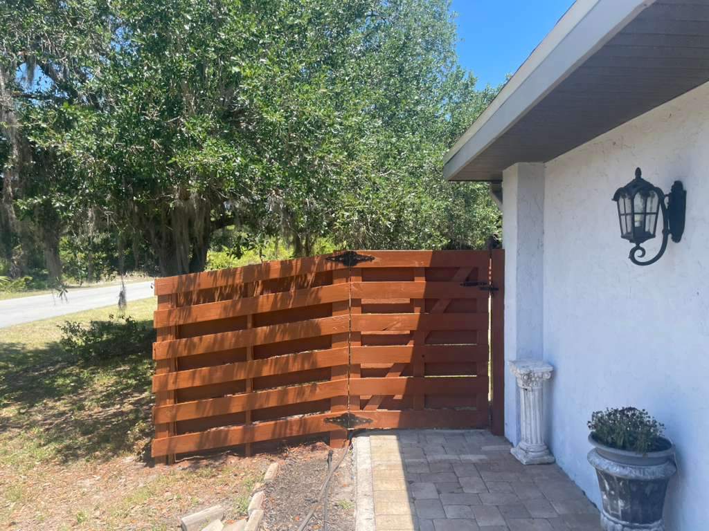Horizontal Shadowbox Fence in Port Charlotte by True Fence LLC