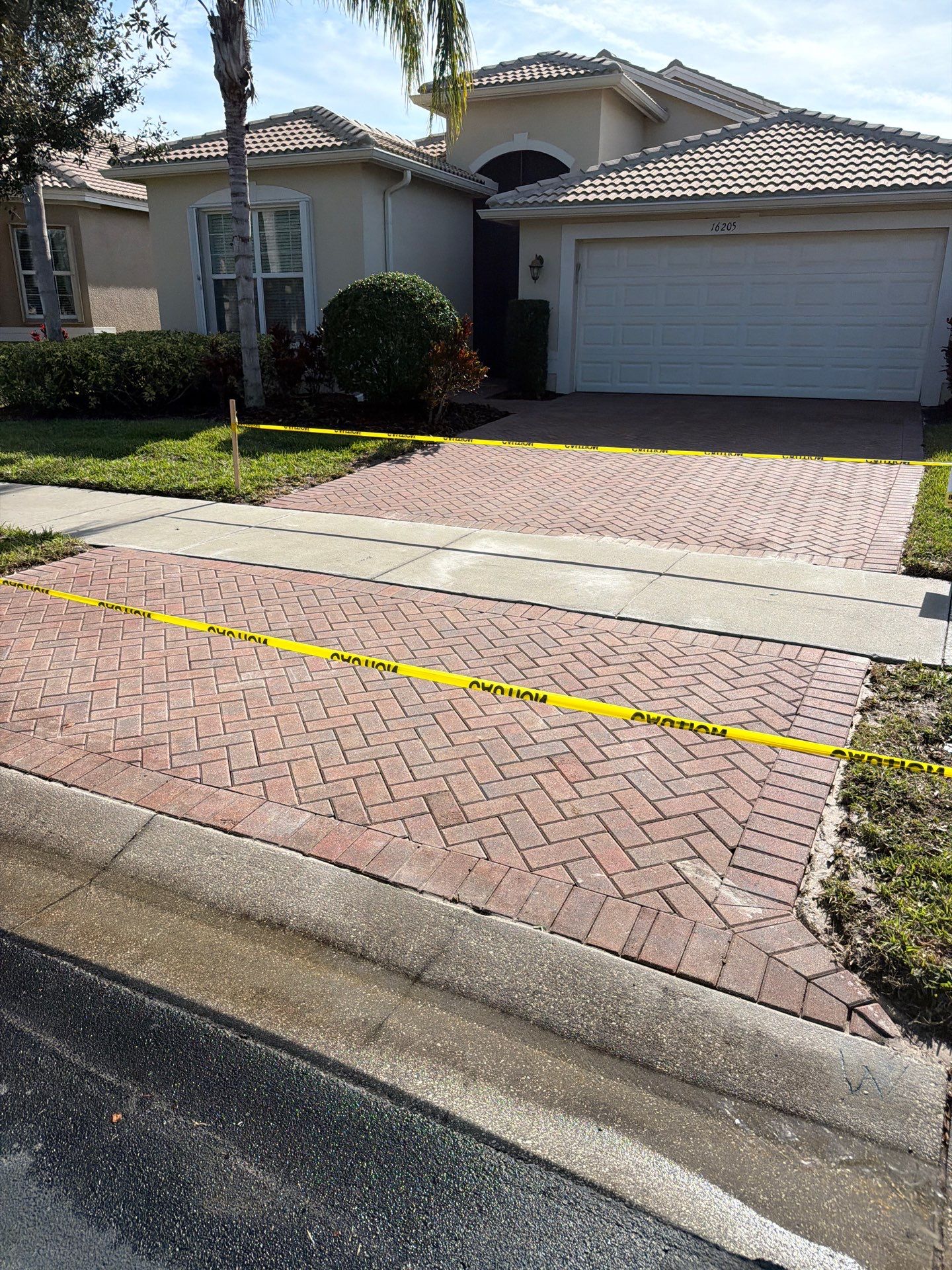 Professional Brick Paver Stripping and Sealing Service in Valencia Lakes Wimauma by Supreme Paver Experts