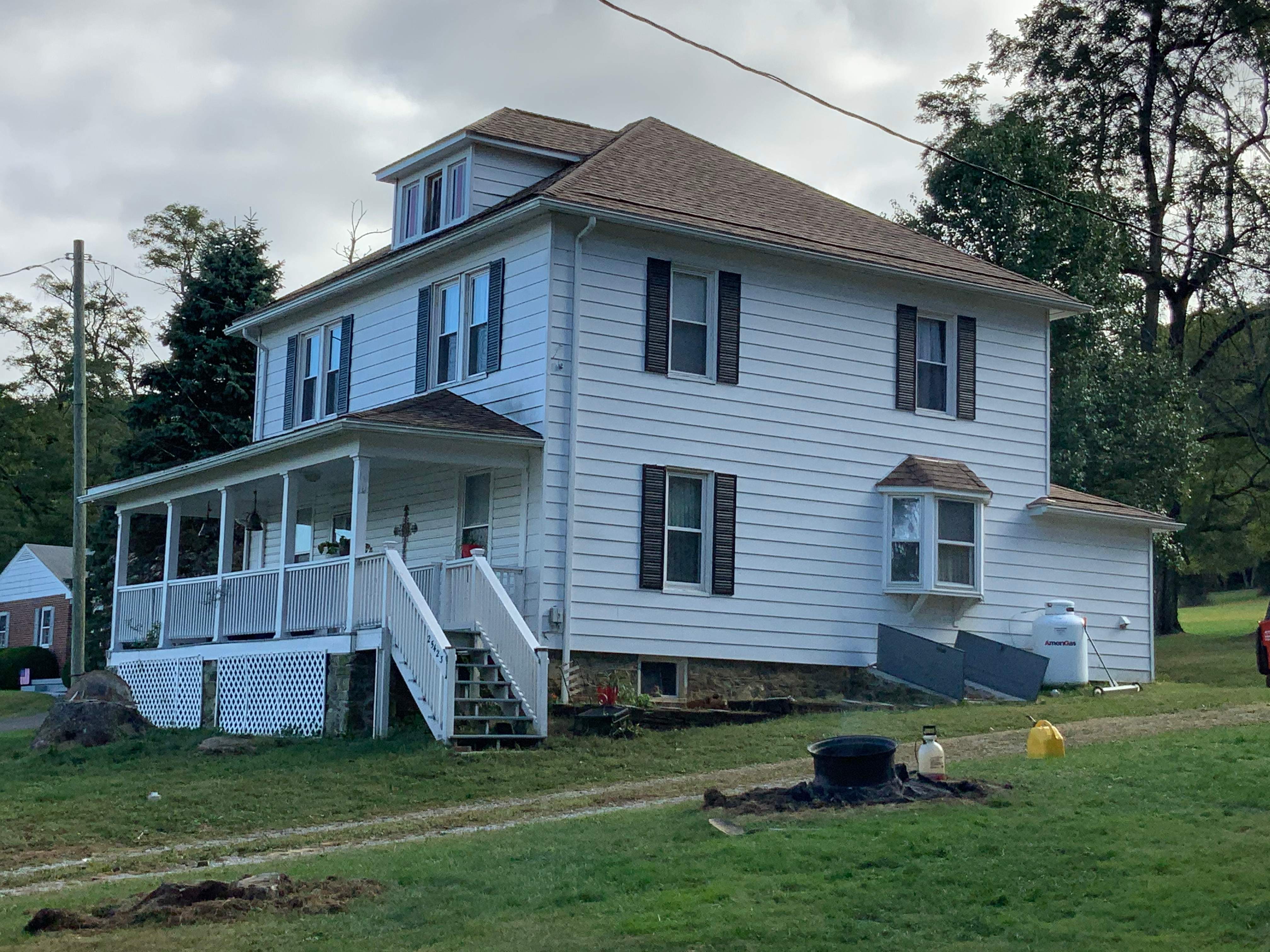 Residential Roofing Installation using Max Def Resawn Shake by Alpha Design Services