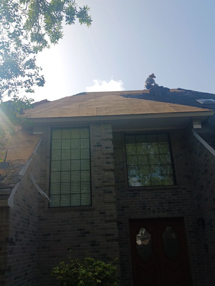 Grey is the new Black by Bayfront Roofing and Construction