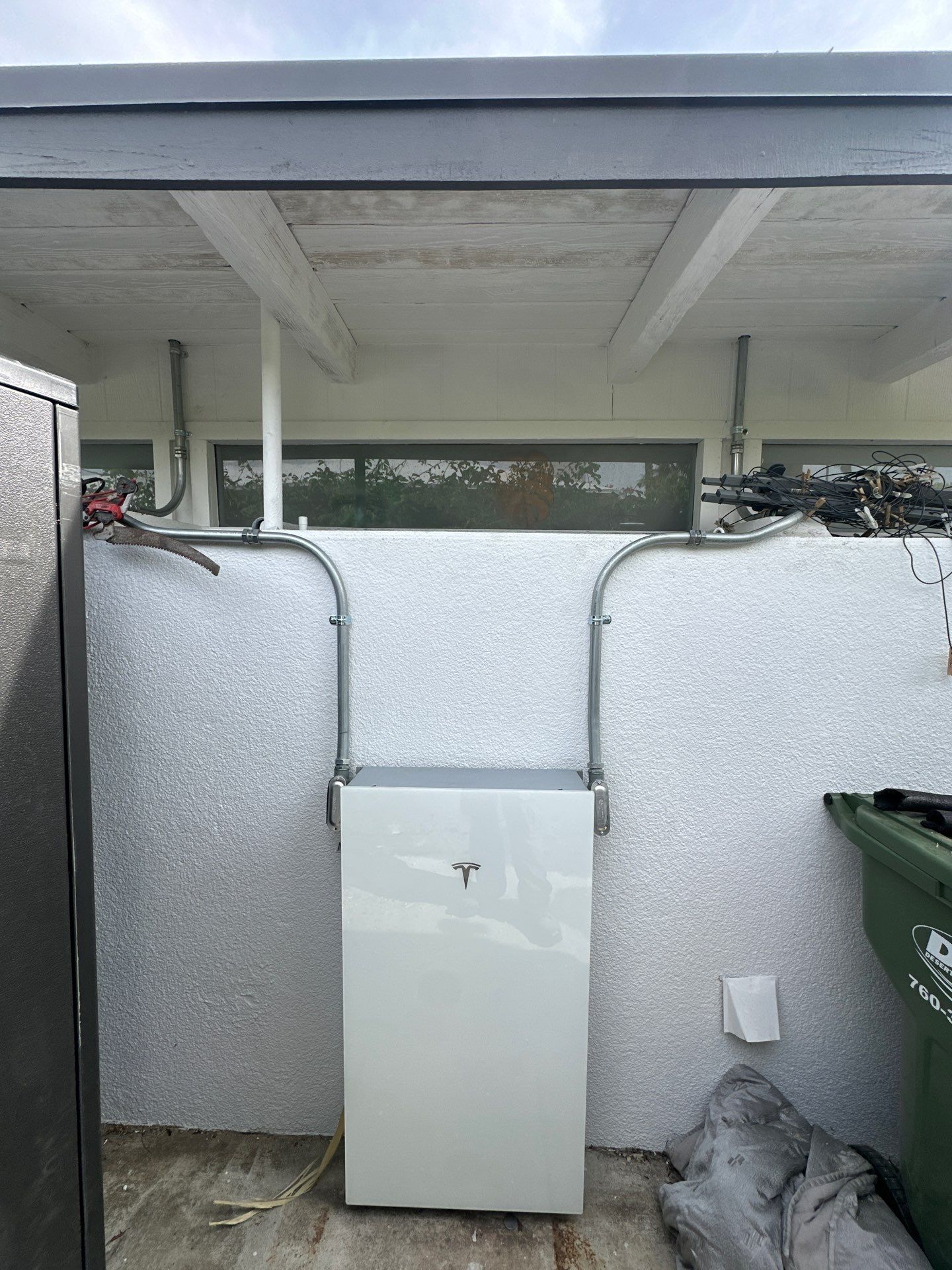 Project in Palm Springs, CA by Goat Solar Inc. 